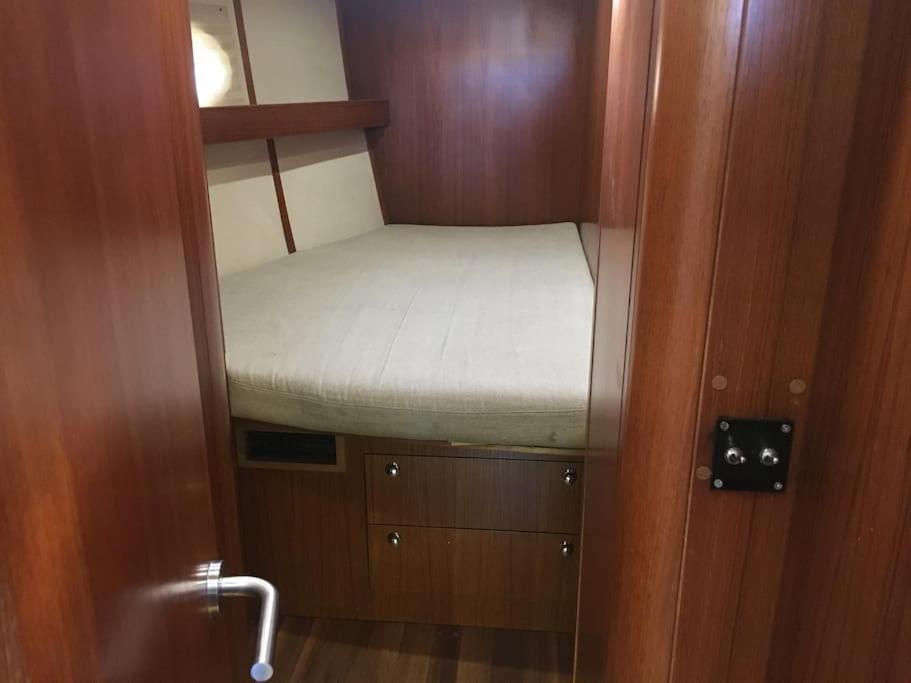 Velero Lujo, 4 Camarotes, 3 Banos, Marina Valencia