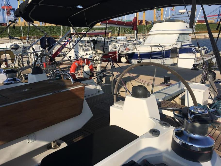 Velero Lujo, 4 Camarotes, 3 Banos, Marina Botel Valencia