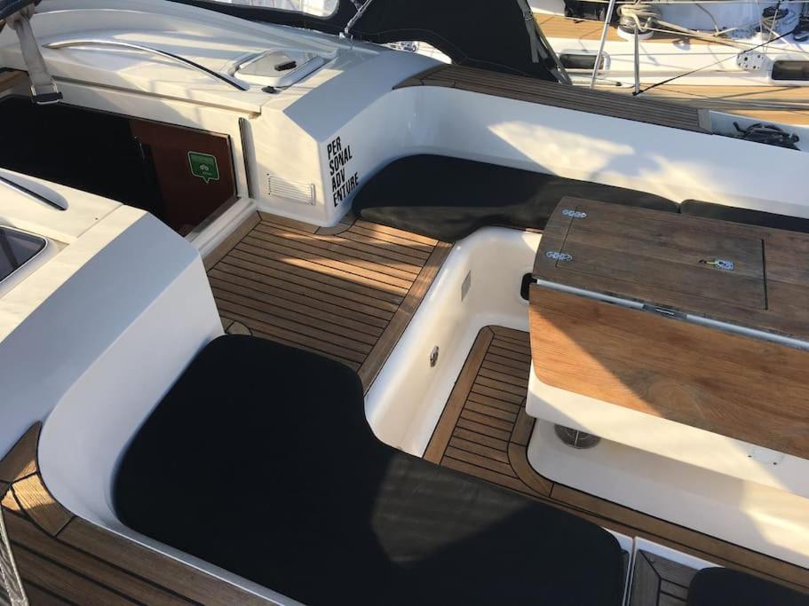 Velero Lujo, 4 Camarotes, 3 Banos, Marina *