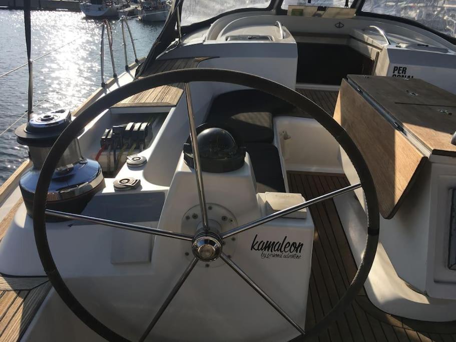 Velero Lujo, 4 Camarotes, 3 Banos, Marina