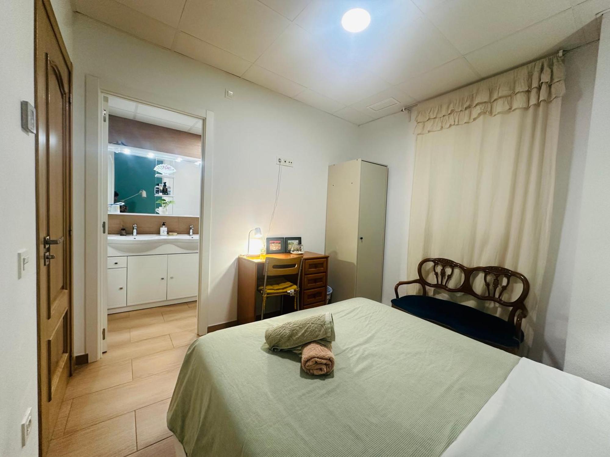 Privatunterkunft Mirador 1 Del Mercado - Con Bano Privado En El Centro De La Ciudad Vella