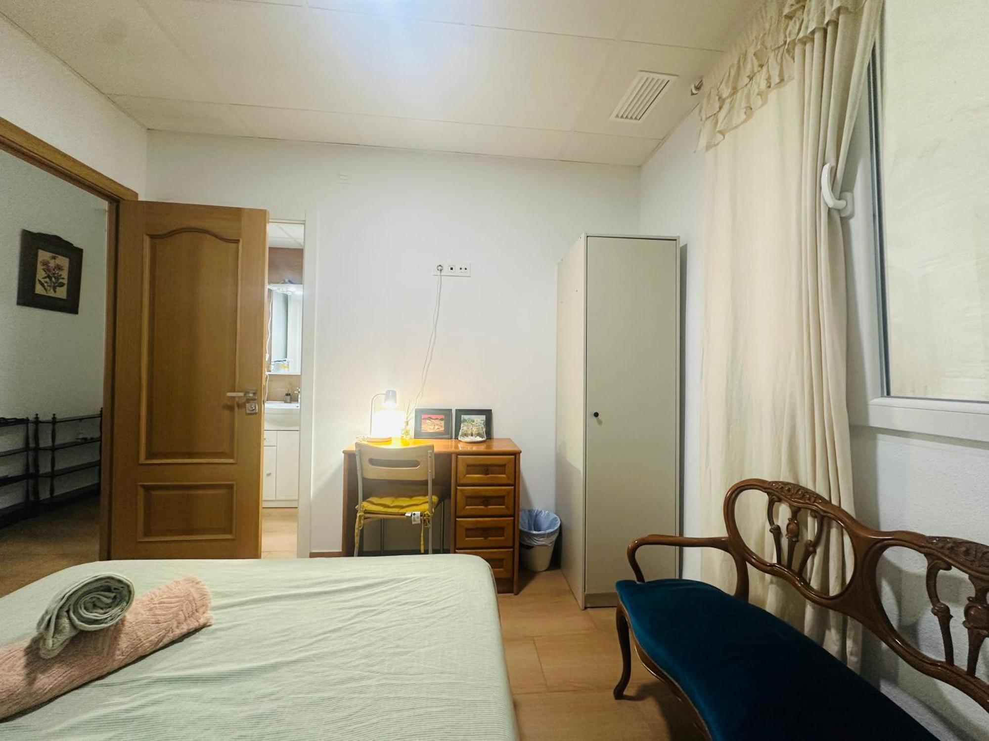 Mirador 1 Del Mercado - Con Bano Privado En El Centro De La Ciudad Vella Privatunterkunft *