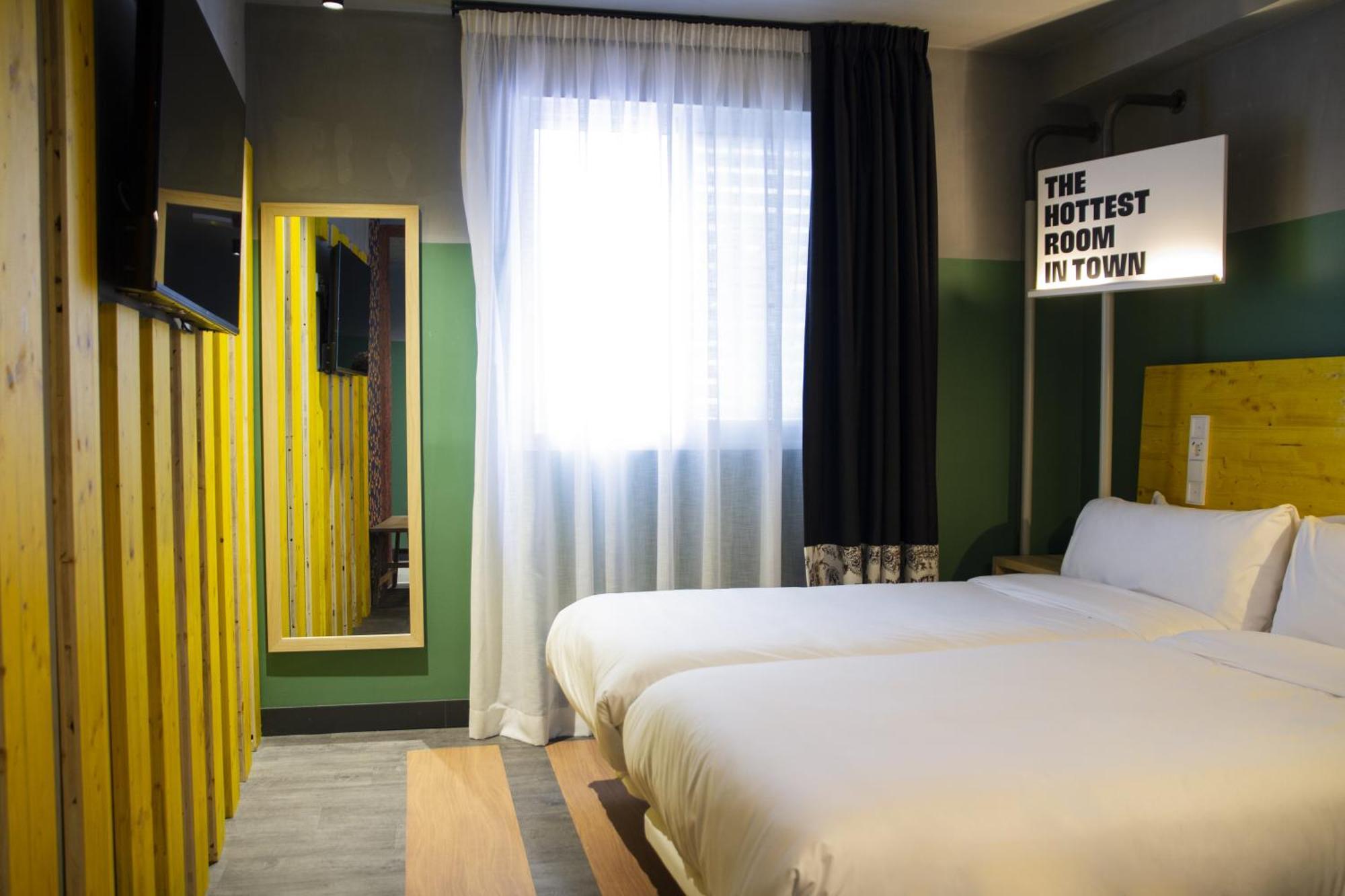 Room00 Valencia