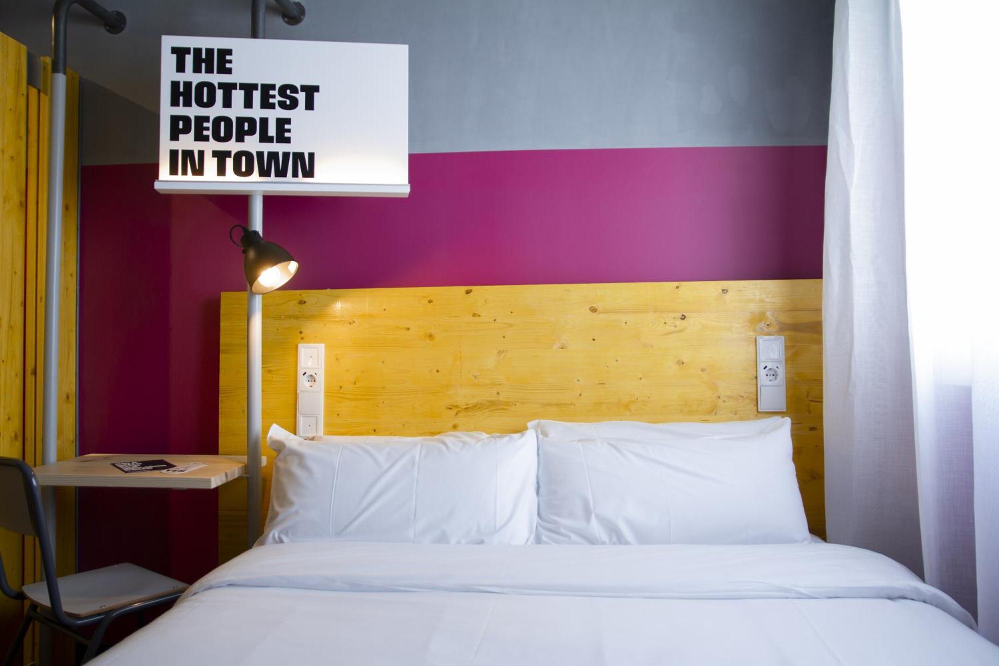 Room00 Valencia