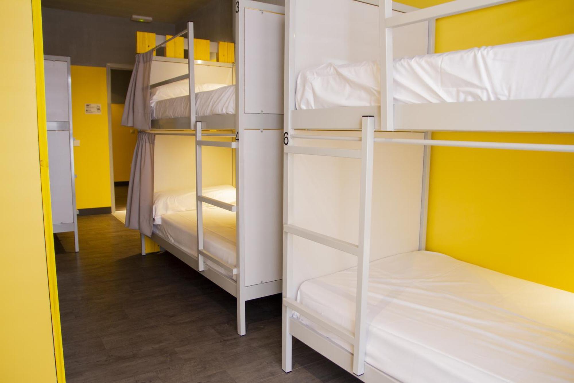 Room00 *