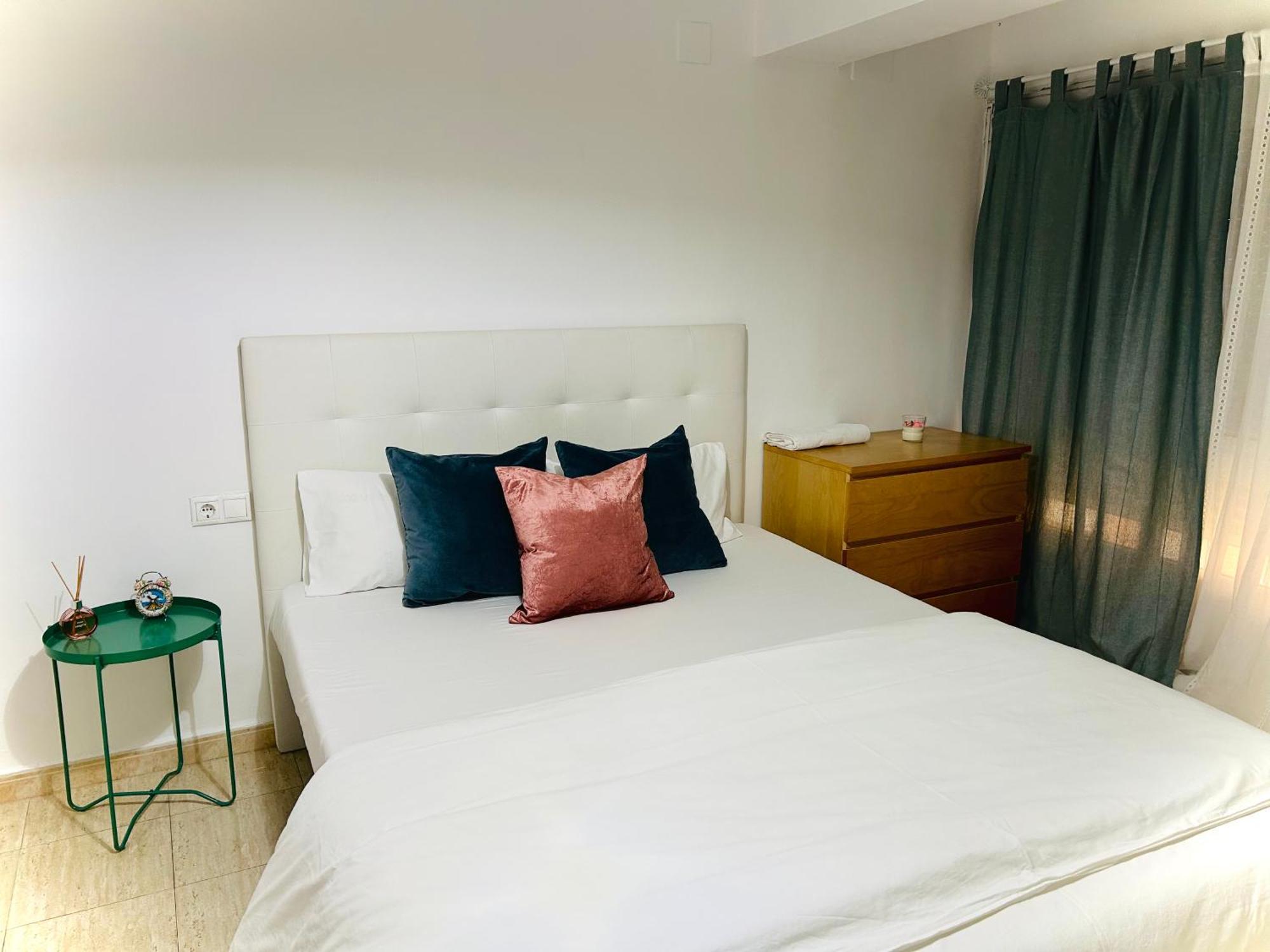 Beautiful Tulip Apartment Valencia