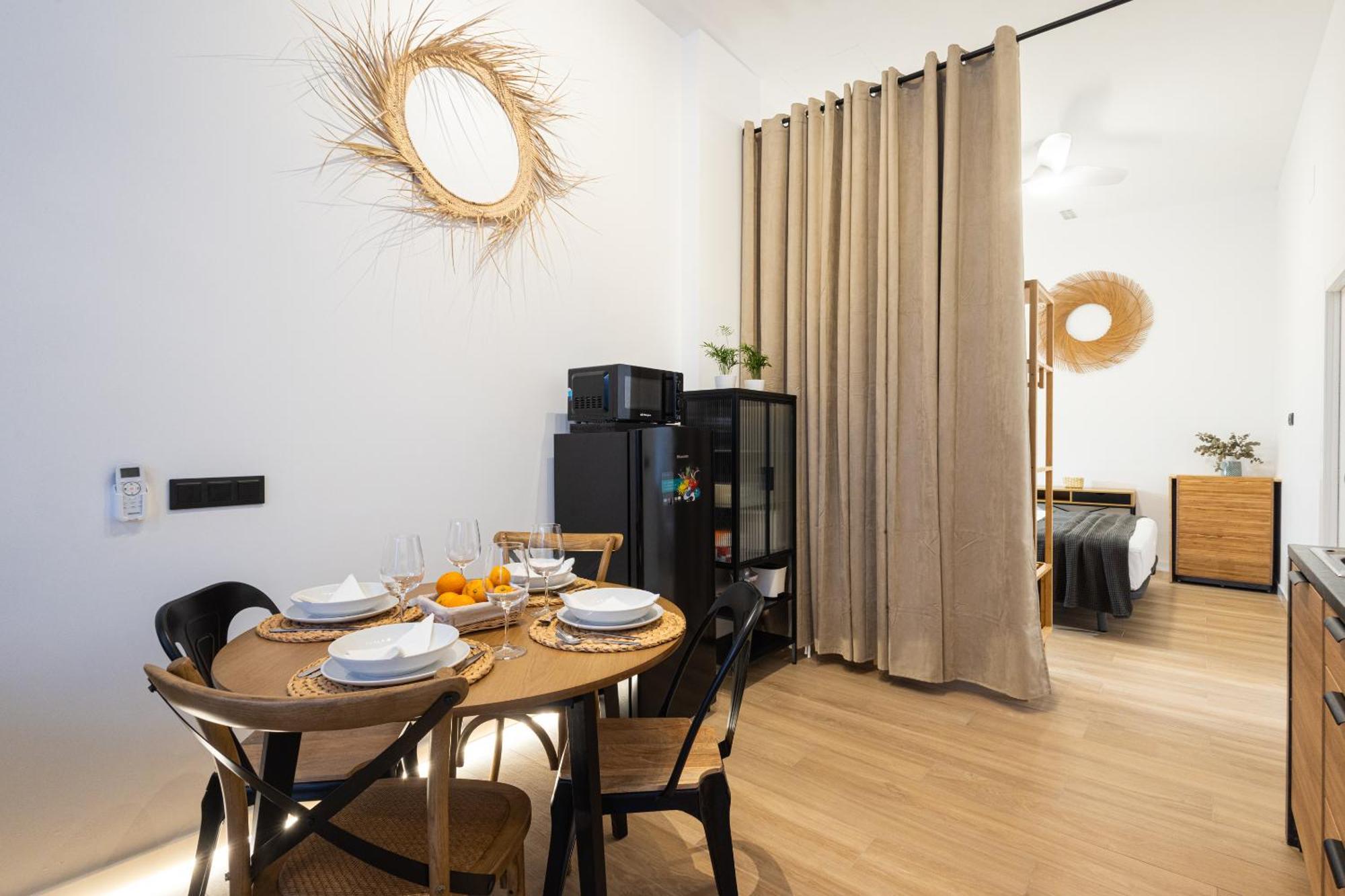 Florit Flats - The Blasco Ibanez Apartment