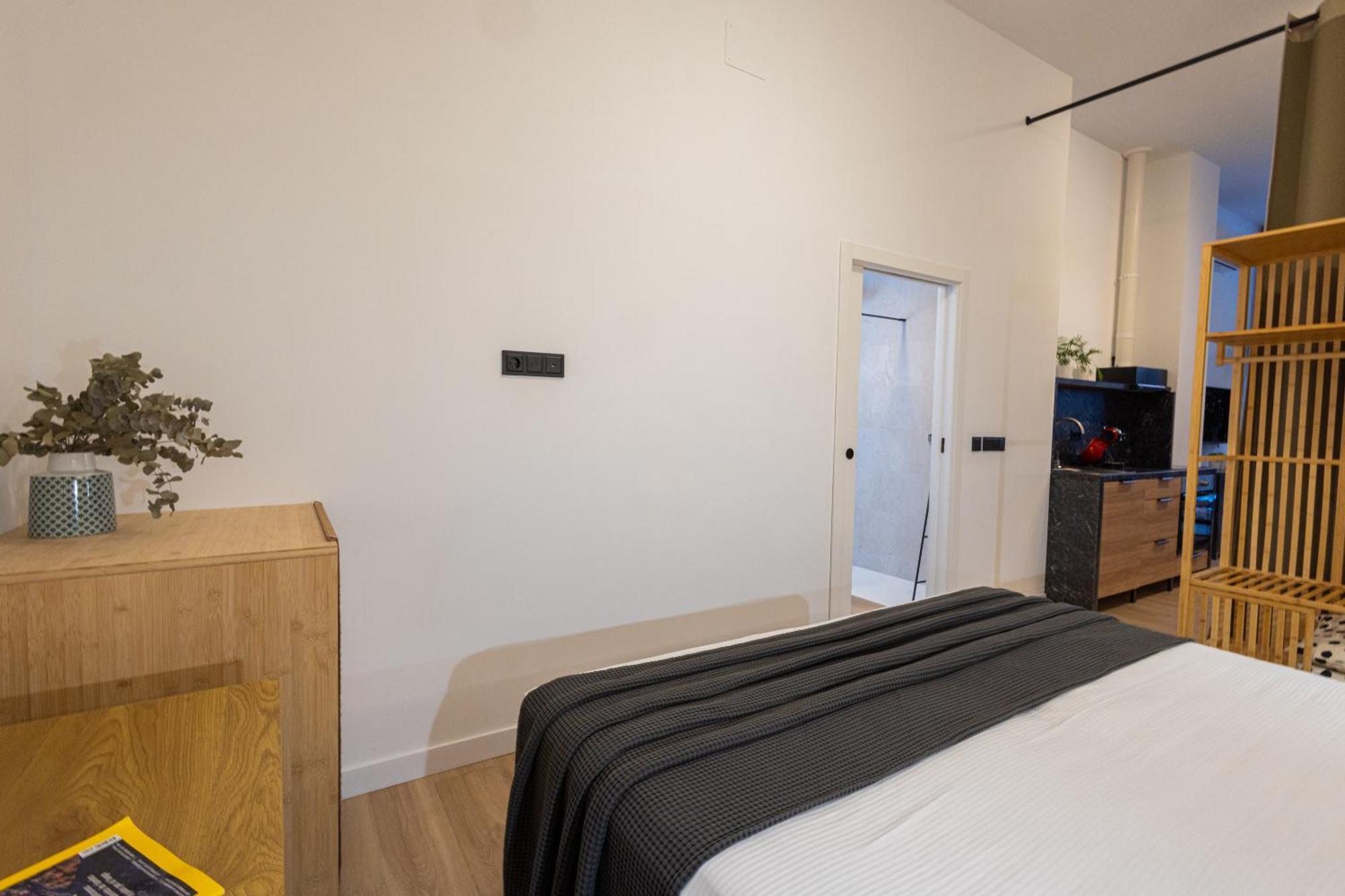 Florit Flats - The Blasco Ibanez Apartment