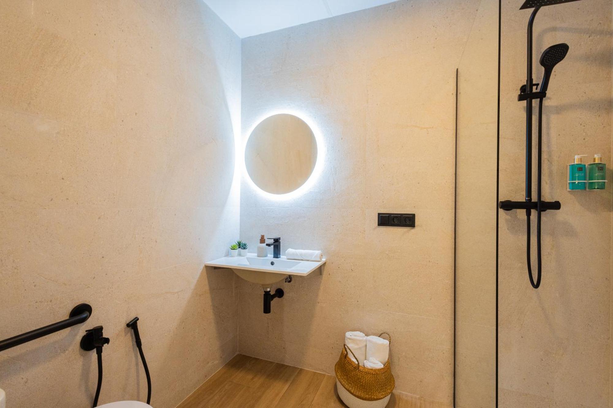 Florit Flats - The Blasco Ibanez Apartment