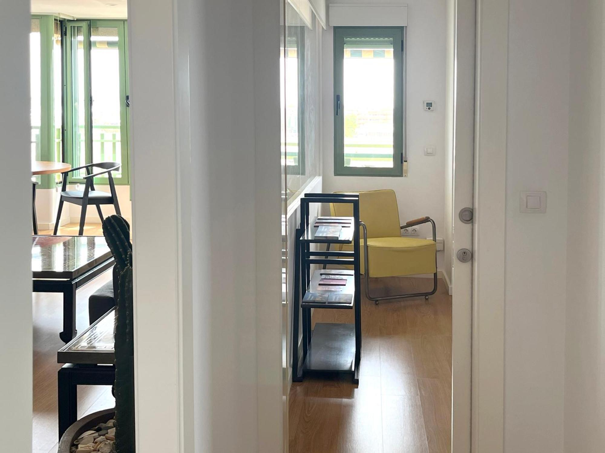 Stylish Well-connected Beachfront Flat Apartment Valencia