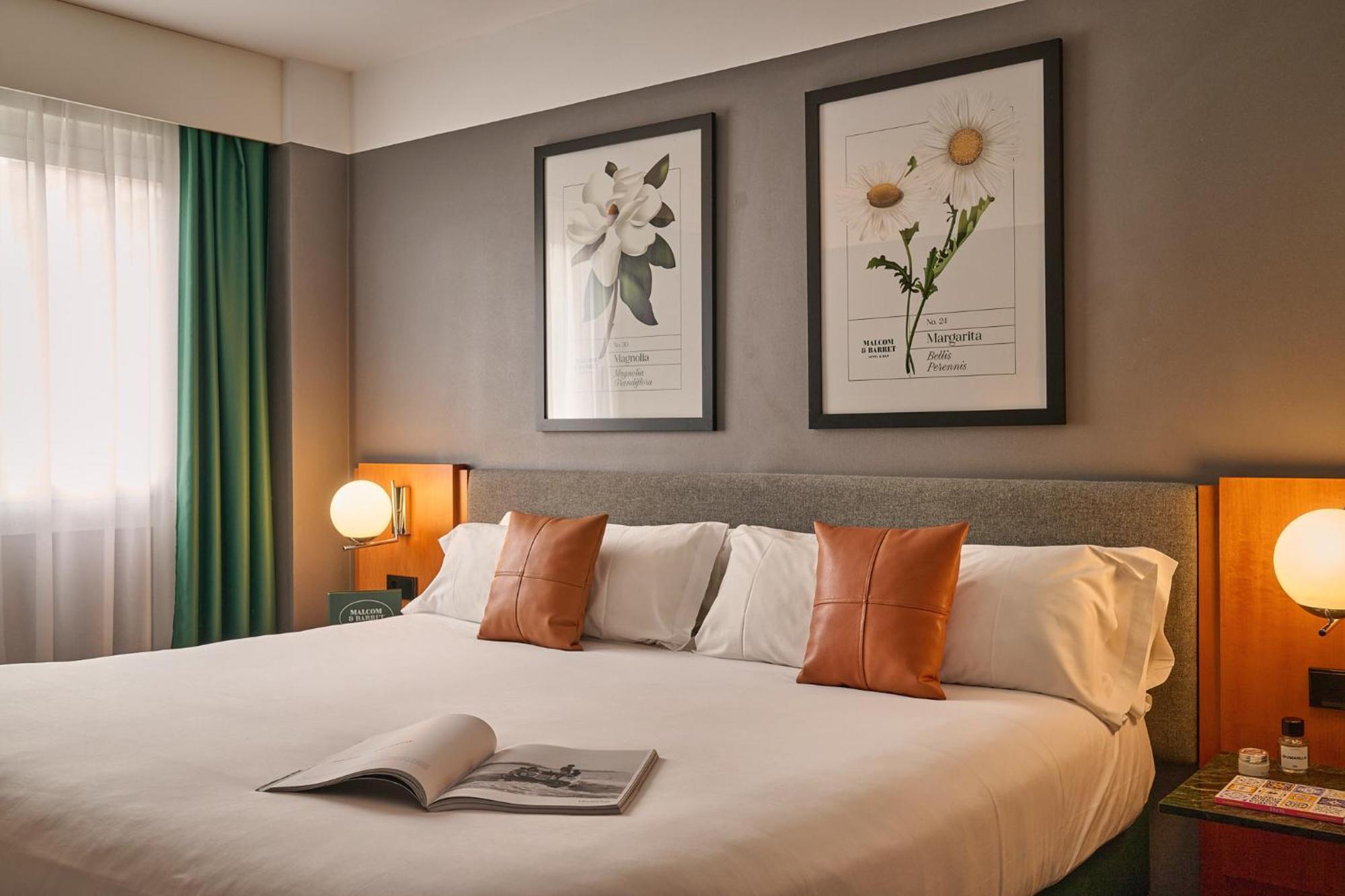 Malcom And Barret Hotel