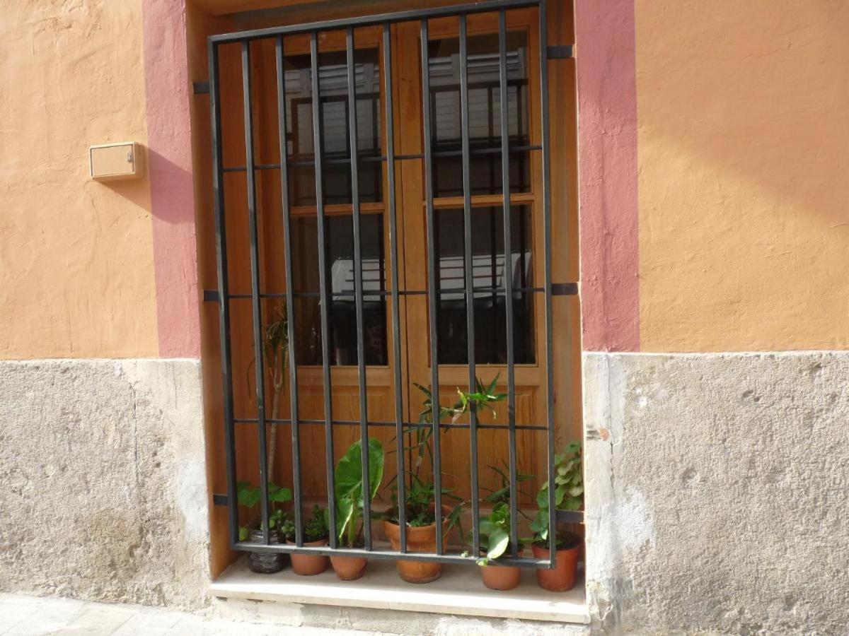 Apartment Alojamiento Torres De Quart *