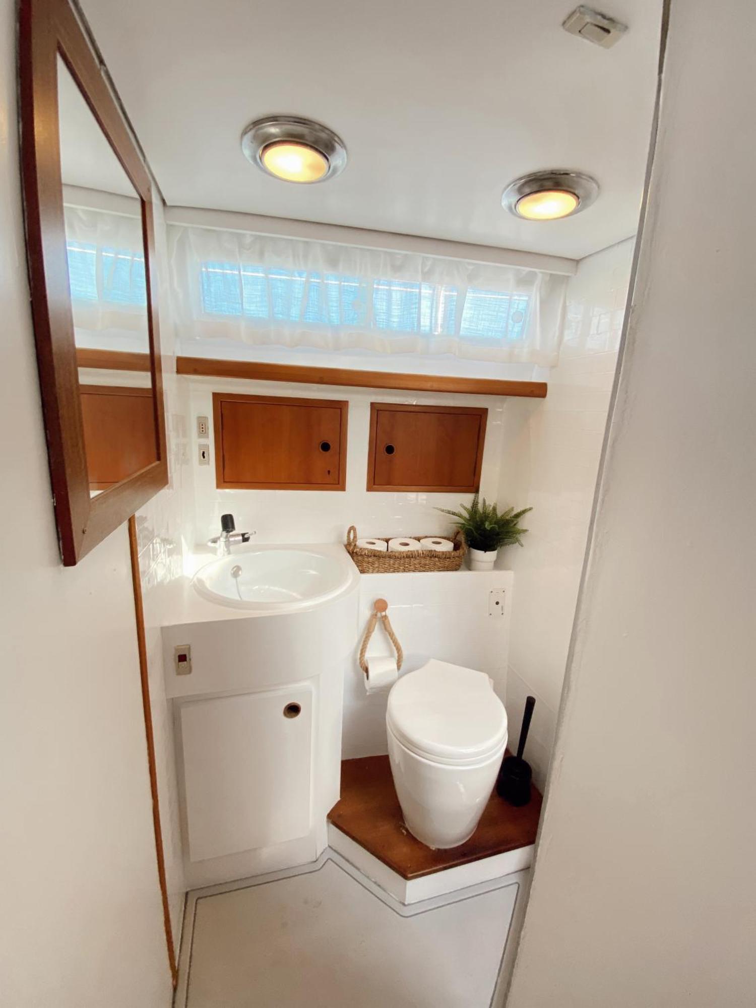 Malmo's Yacht Botel Valencia
