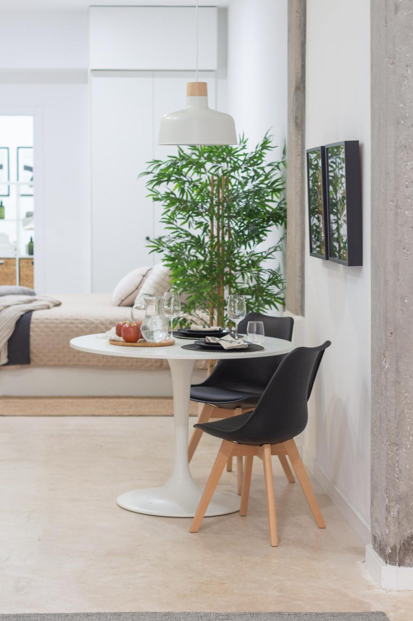 Vlc Host - Manya Apartment