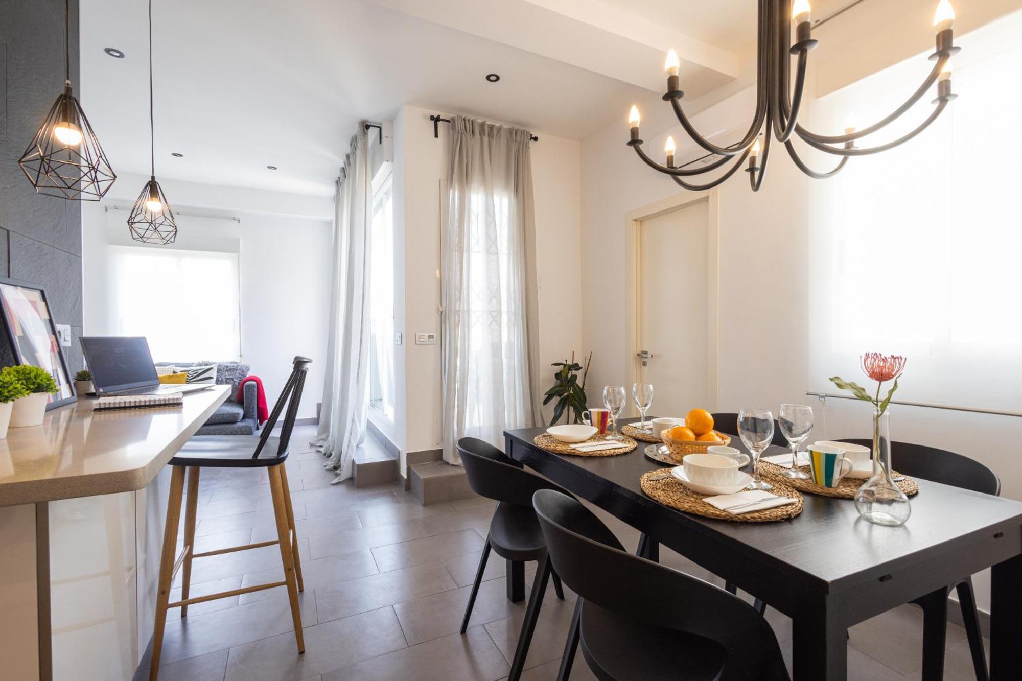 Florit Flats - Stylish 2 Bedroom Ac Wifi Terrace Attic In Center Apartment