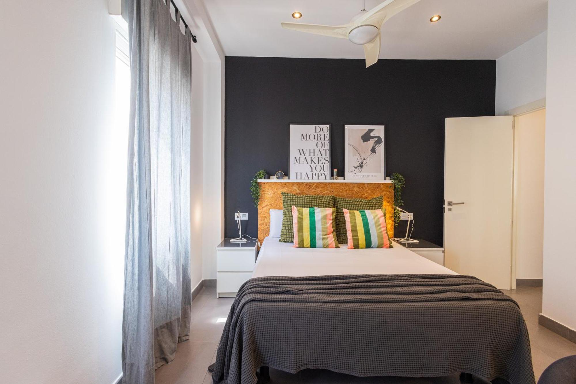 Apartment Florit Flats - Stylish 2 Bedroom Ac Wifi Terrace Attic In Center *