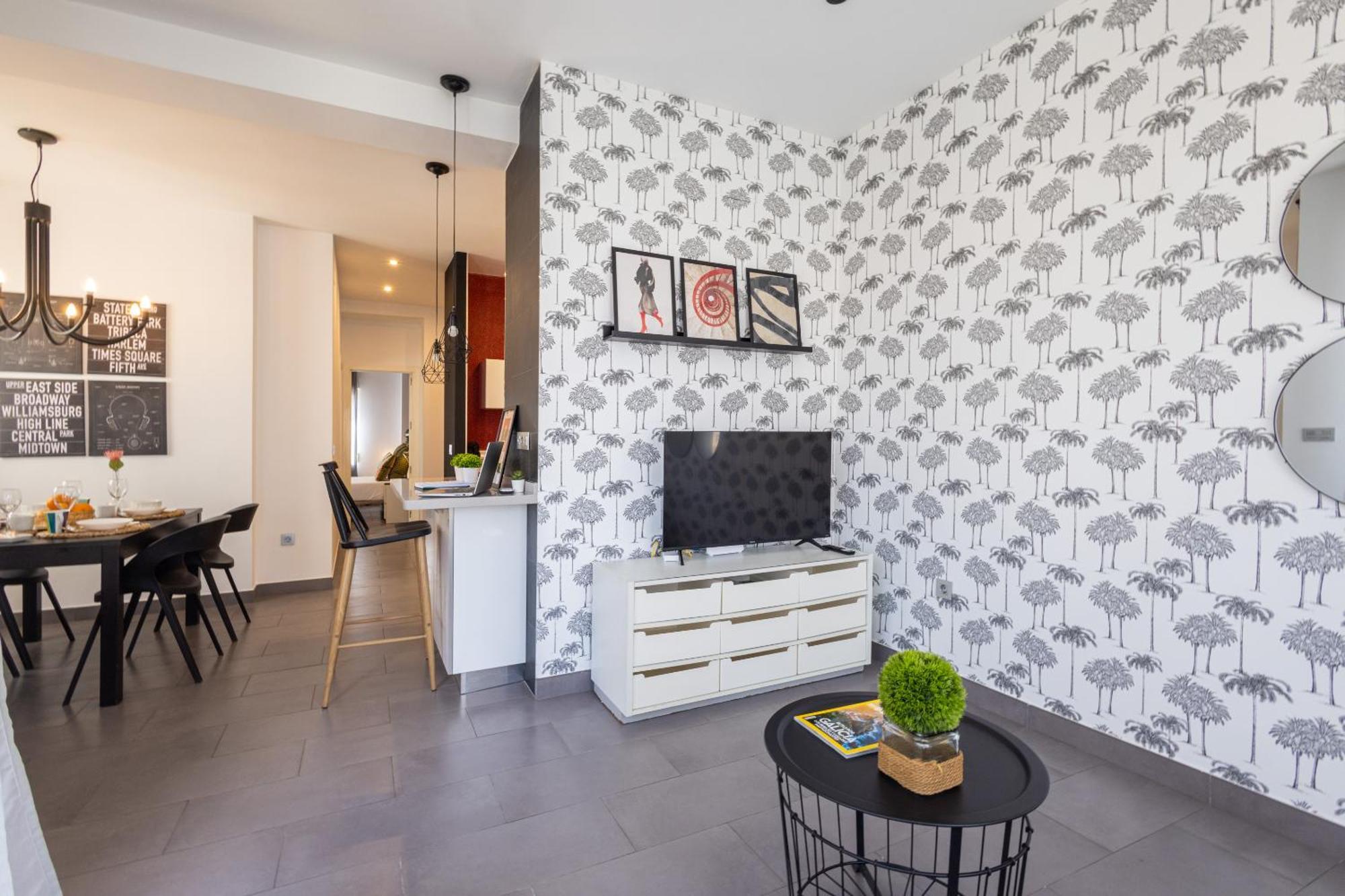 Florit Flats - Stylish 2 Bedroom Ac Wifi Terrace Attic In Center Apartment