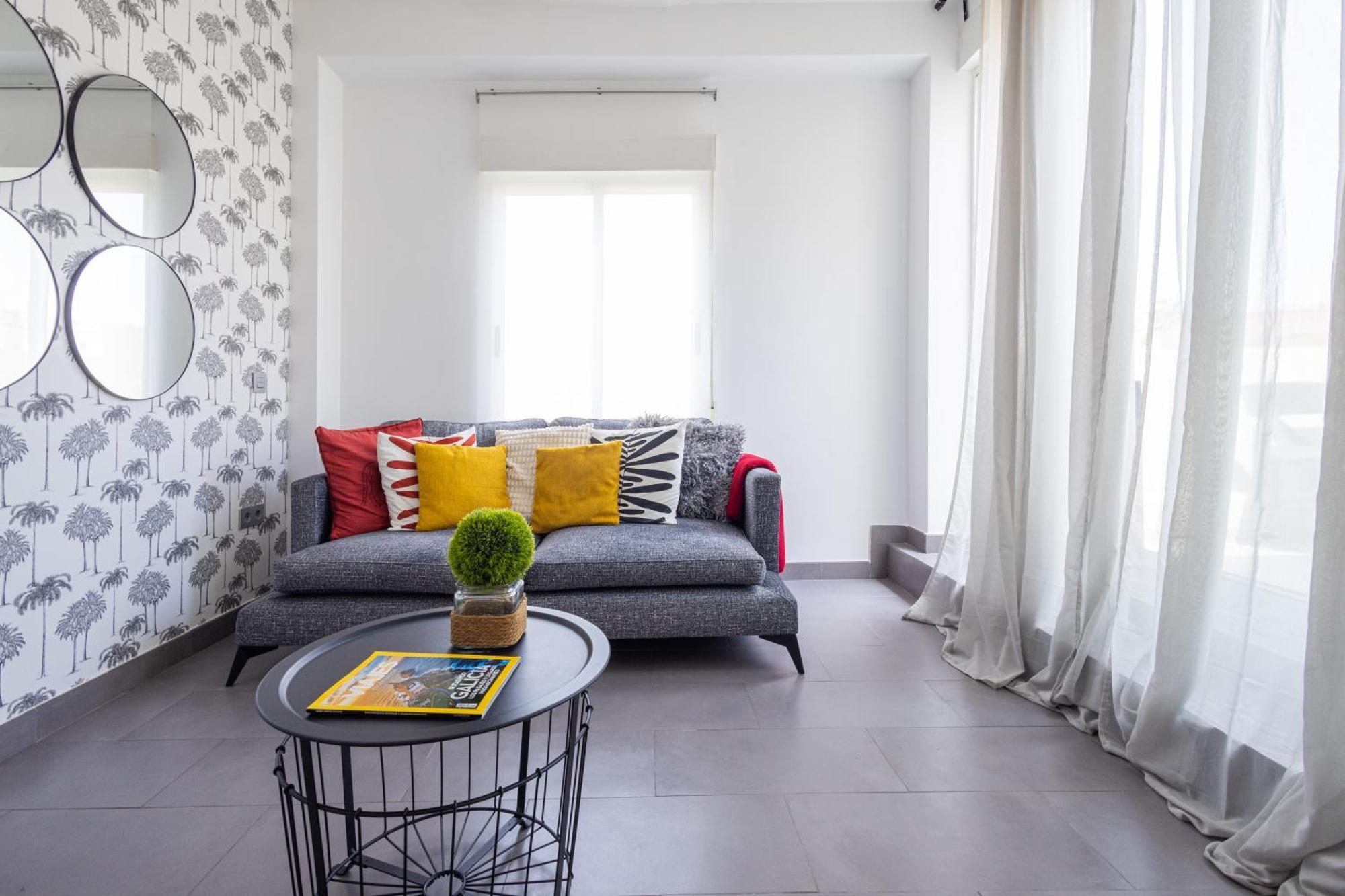 Florit Flats - Stylish 2 Bedroom Ac Wifi Terrace Attic In Center Valencia