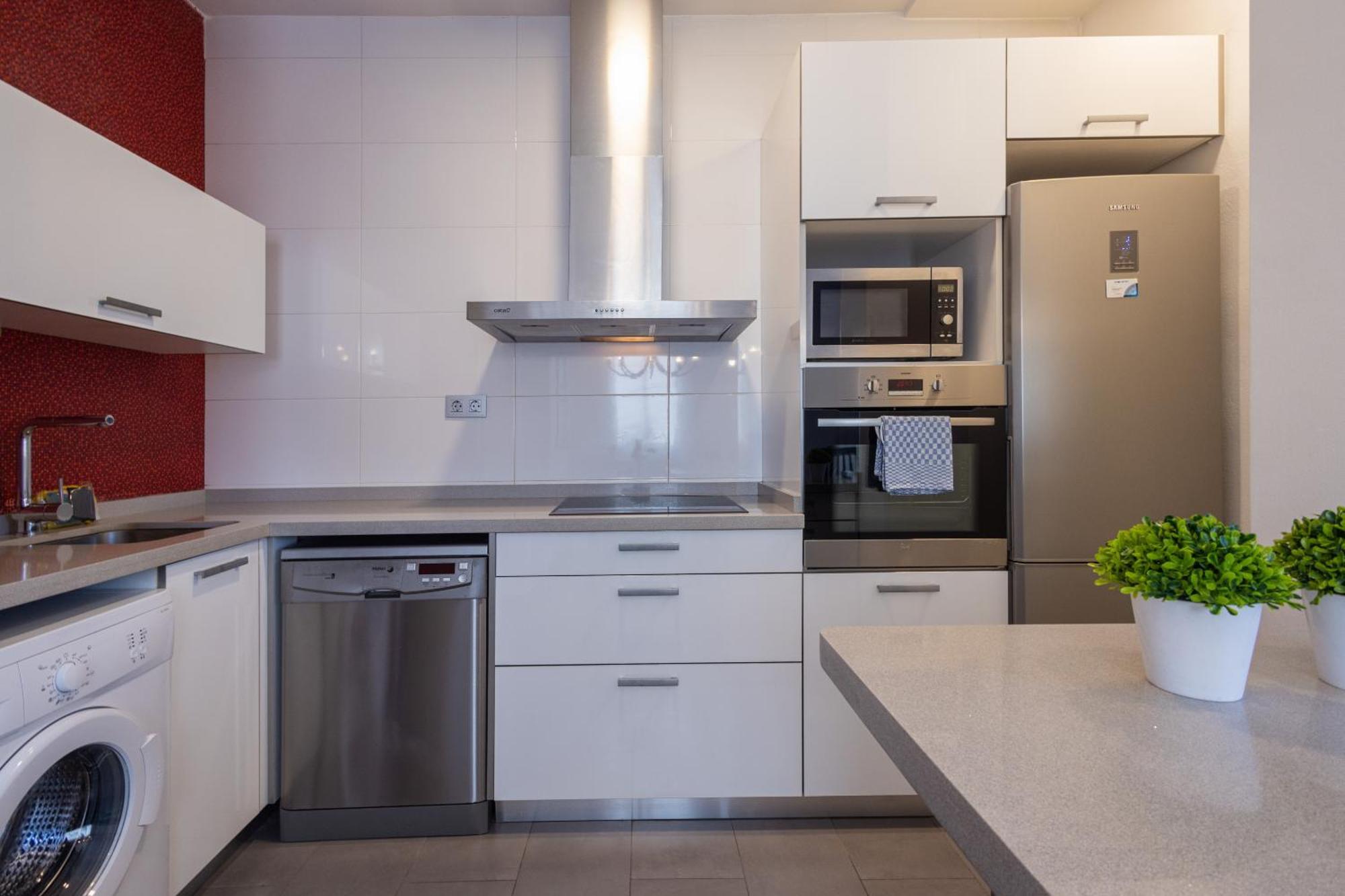 Apartment Florit Flats - Stylish 2 Bedroom Ac Wifi Terrace Attic In Center