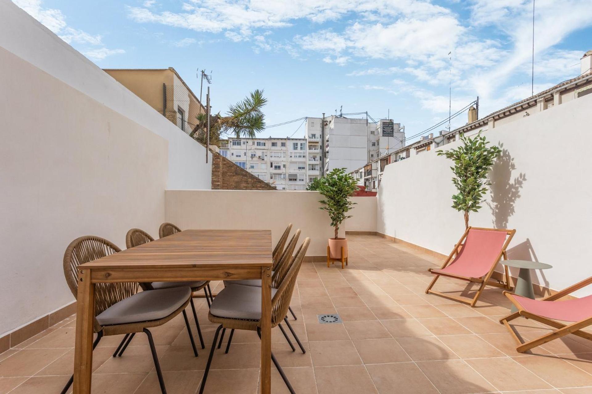 Limehome Calle De Cadiz * Valência