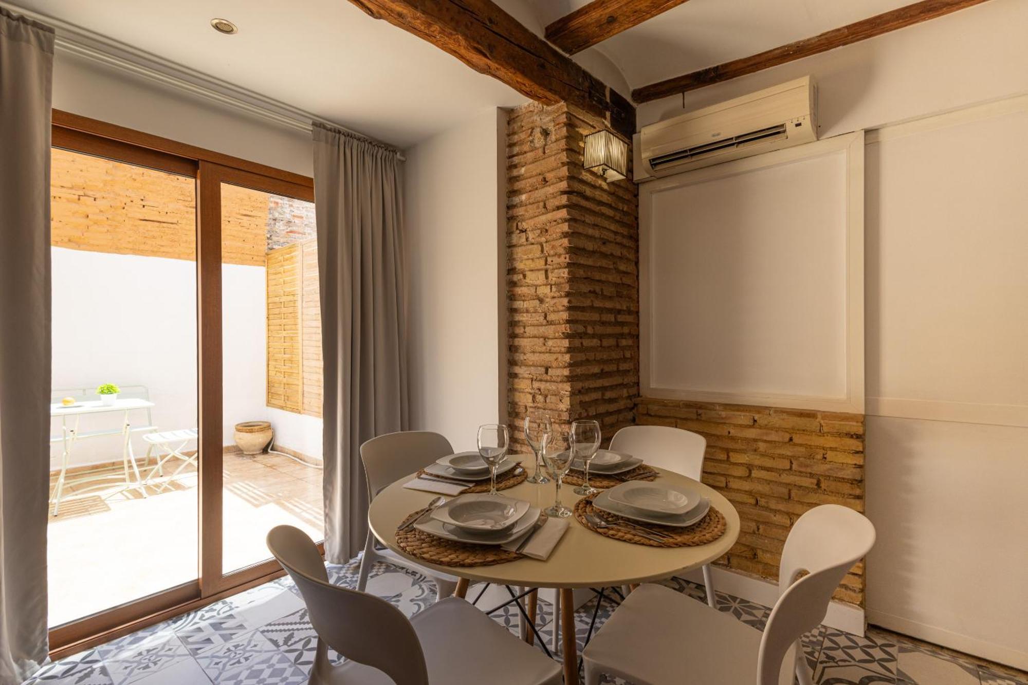 Apartment Florit Flats - Cozy Wifi Ac Loft In The Heart Of Ruzafa *