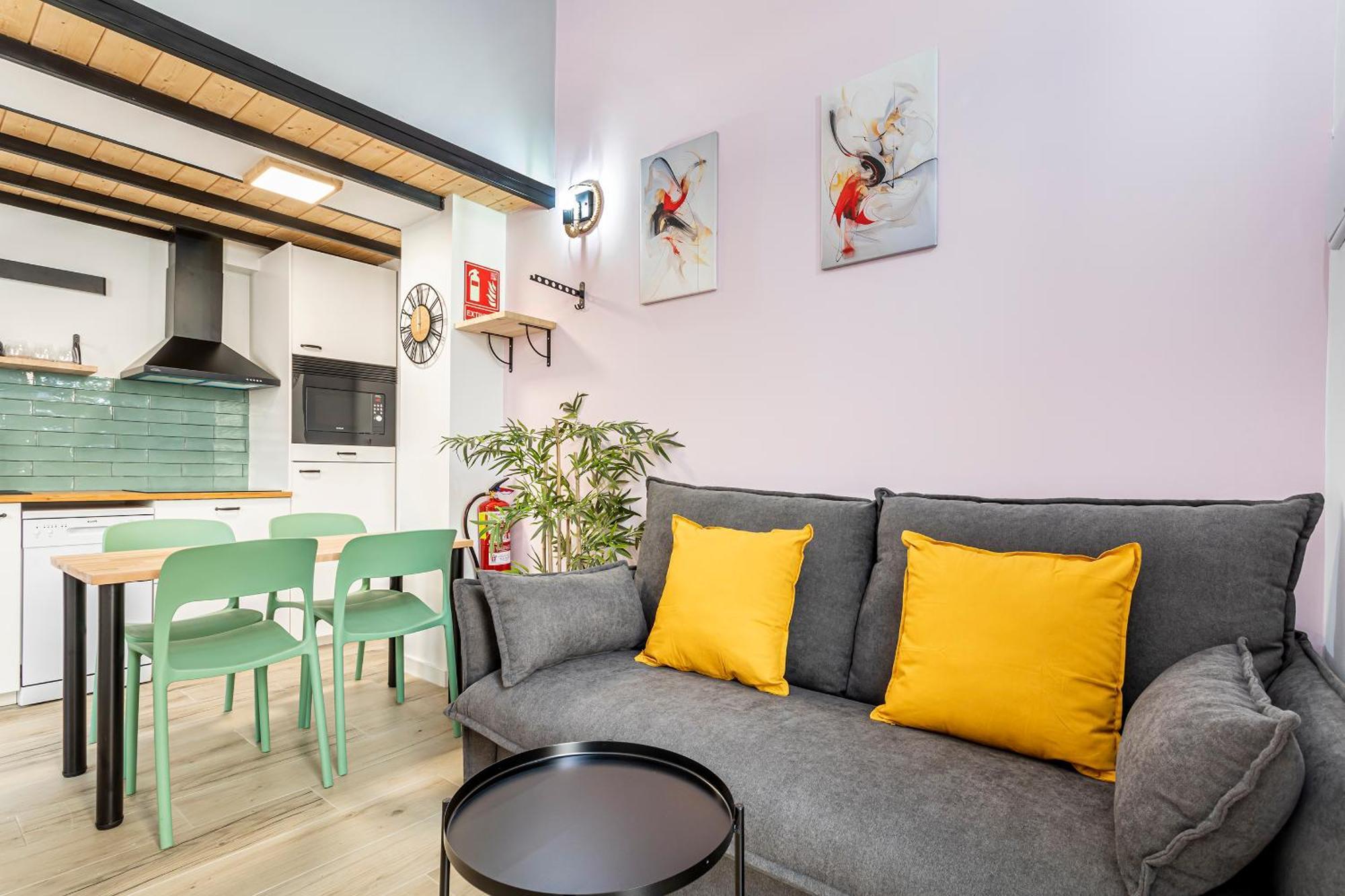 Marie Curie Flats, Lovely Loft *