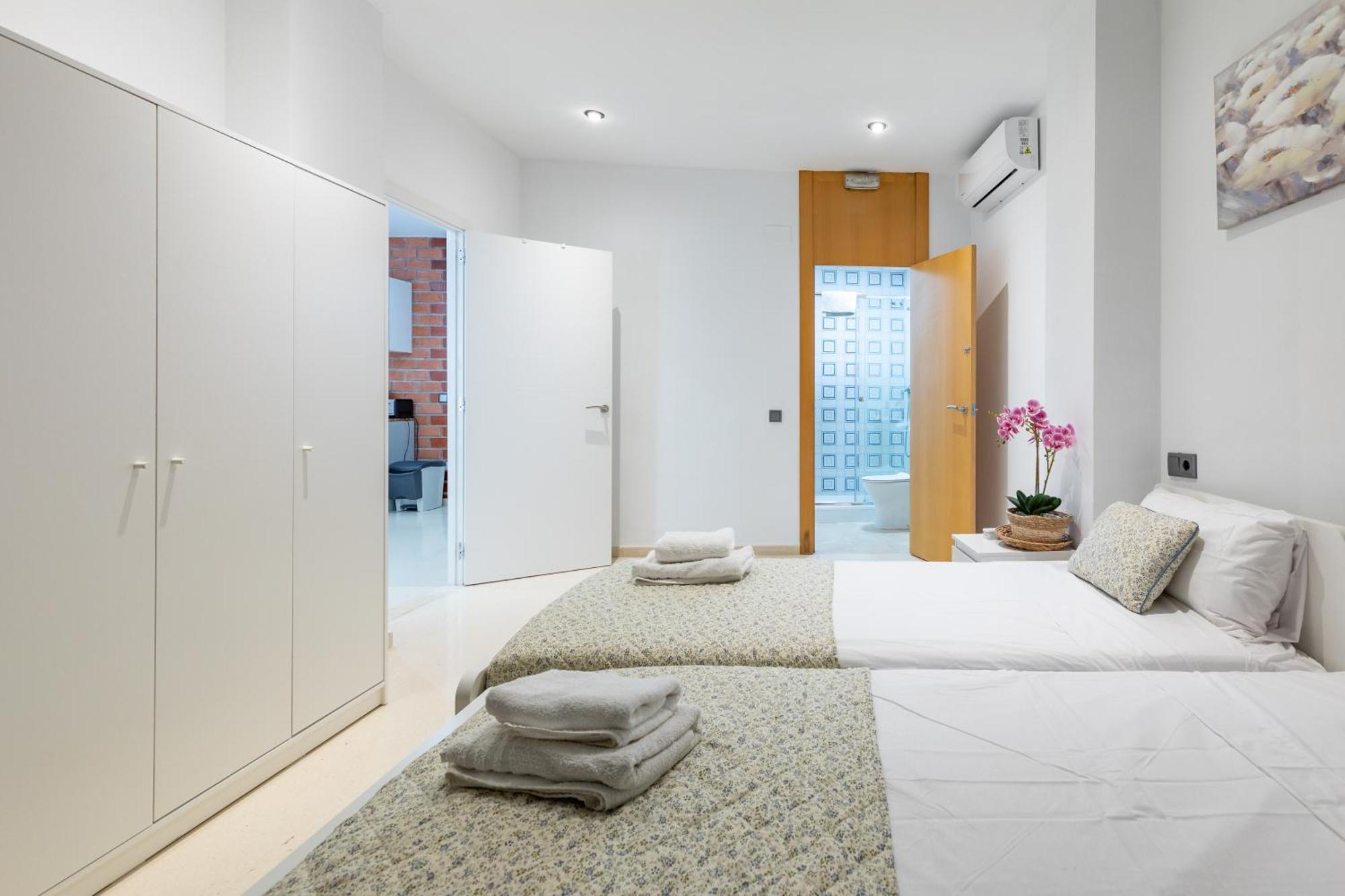 Apartment Mediterraneo By Neohotels-centro 8 Min By Metro *