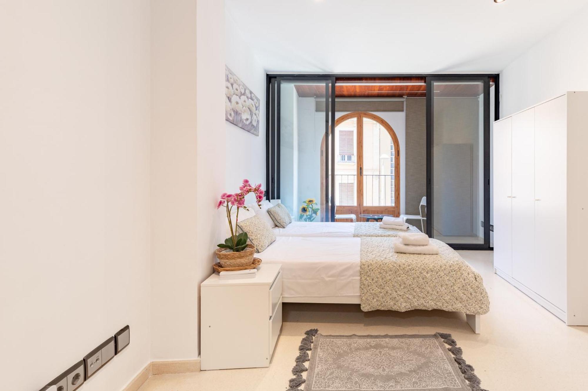 Mediterraneo By Neohotels-centro 8 Min By Metro Apartment