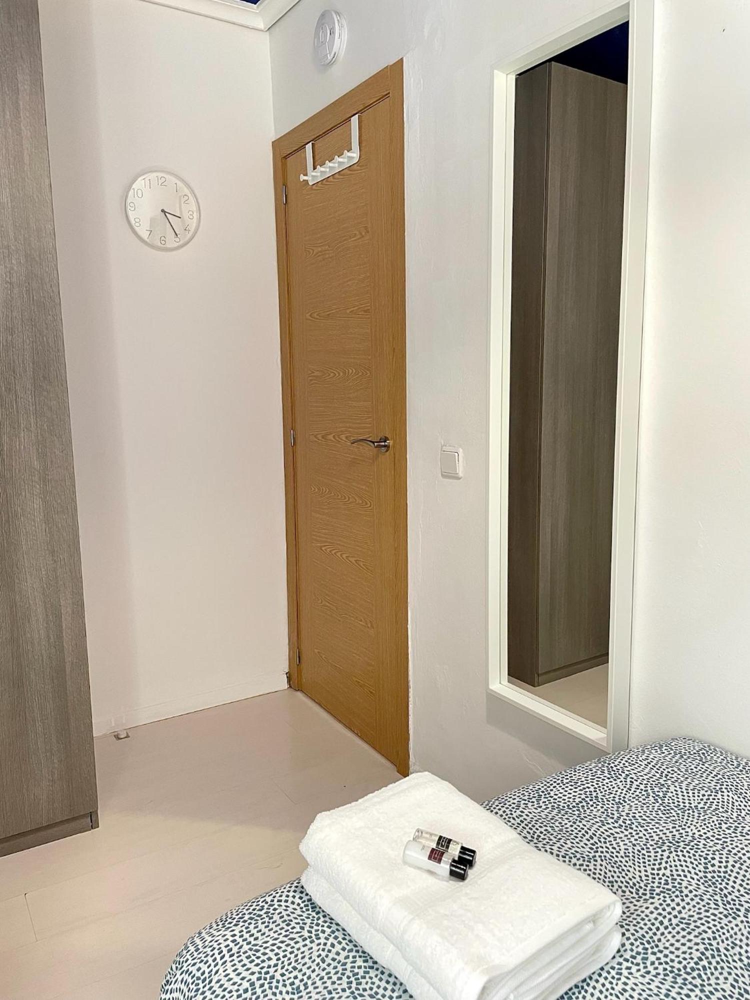 Central Private Bedroom - Comfy&quiet - Near City Of Arts And Sciences Privatunterkunft Valencia