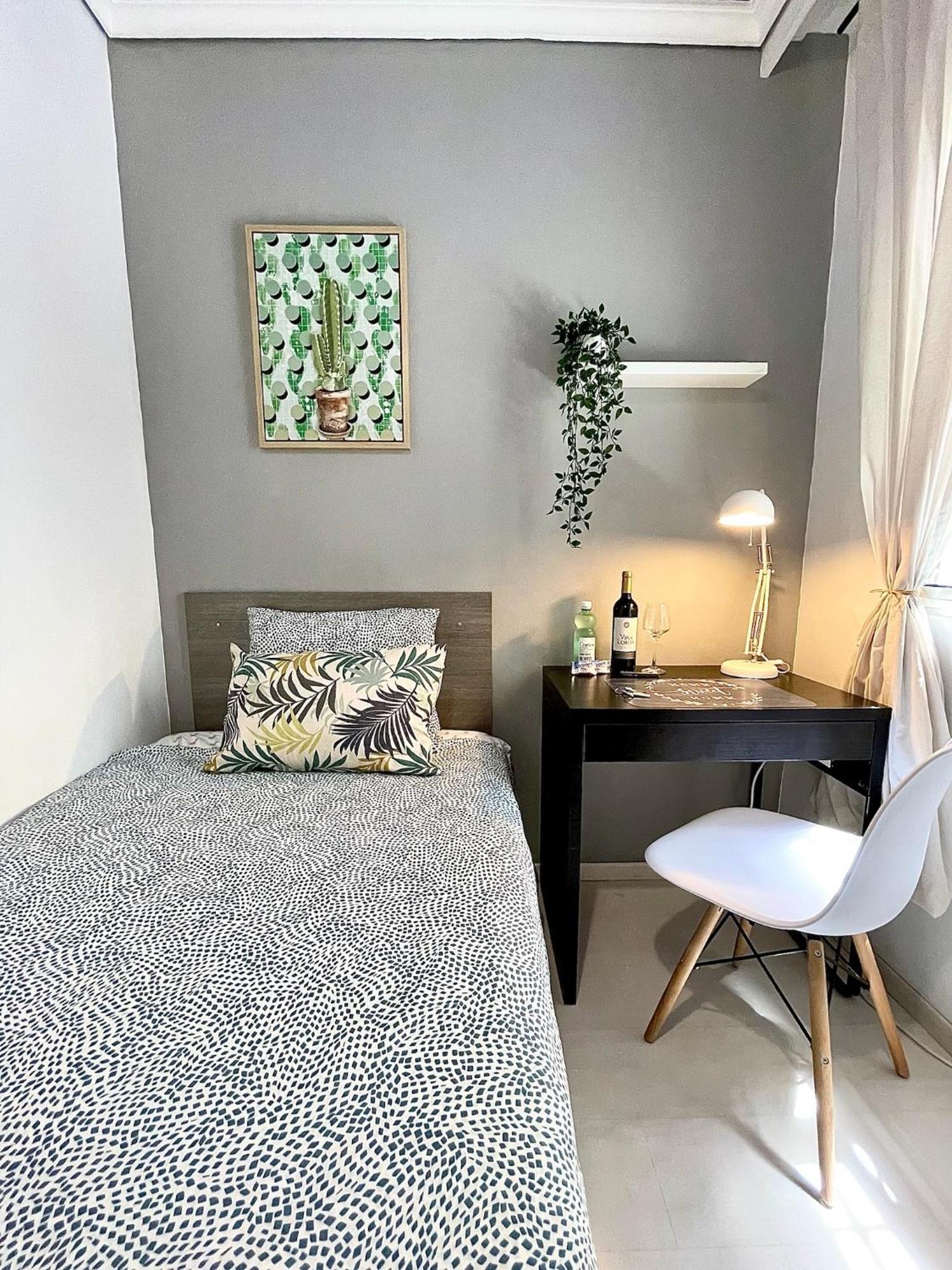 Privatunterkunft Central Private Bedroom - Comfy&quiet - Near City Of Arts And Sciences