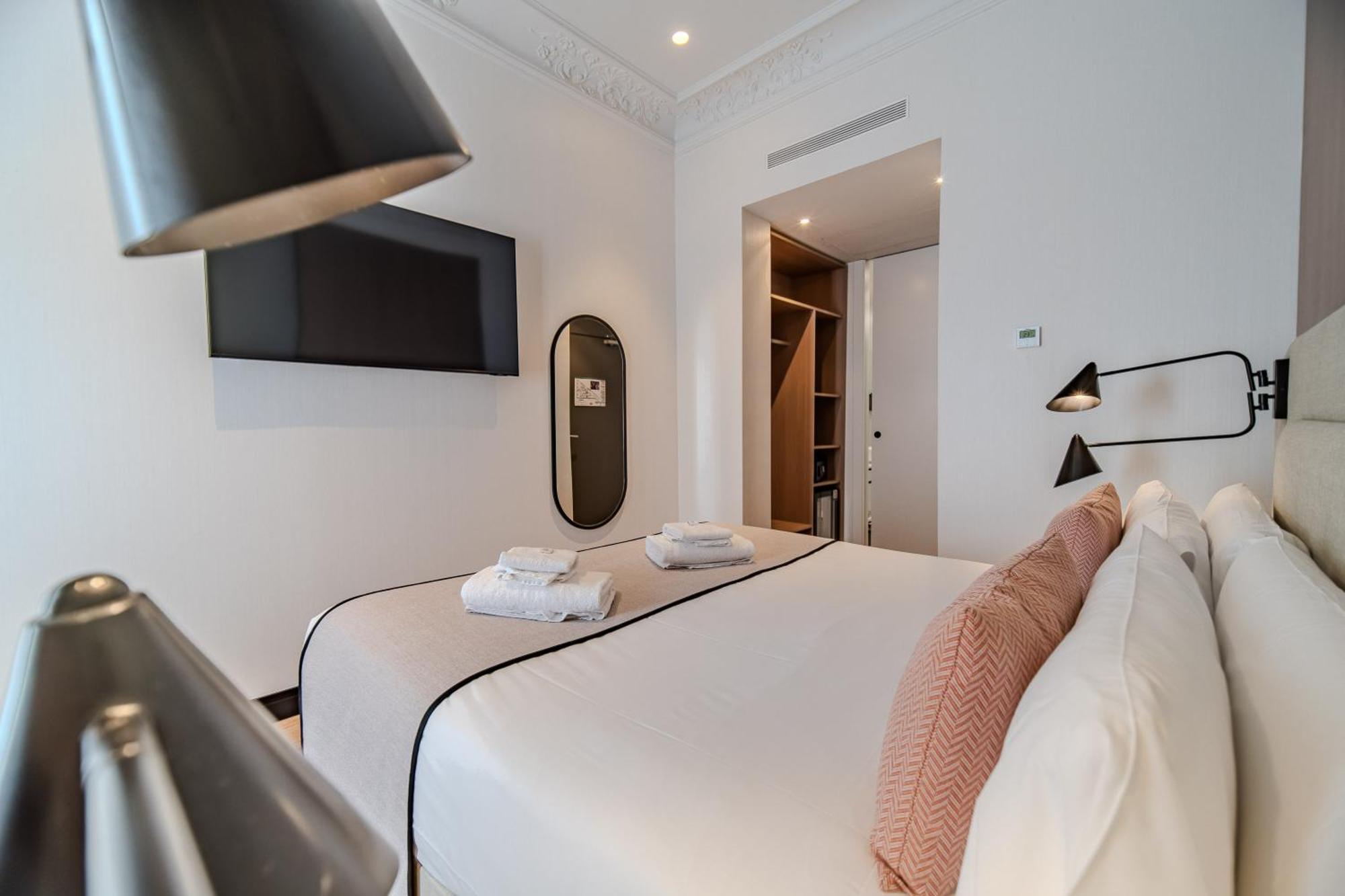 Soho Boutique Turia Hotel 4*