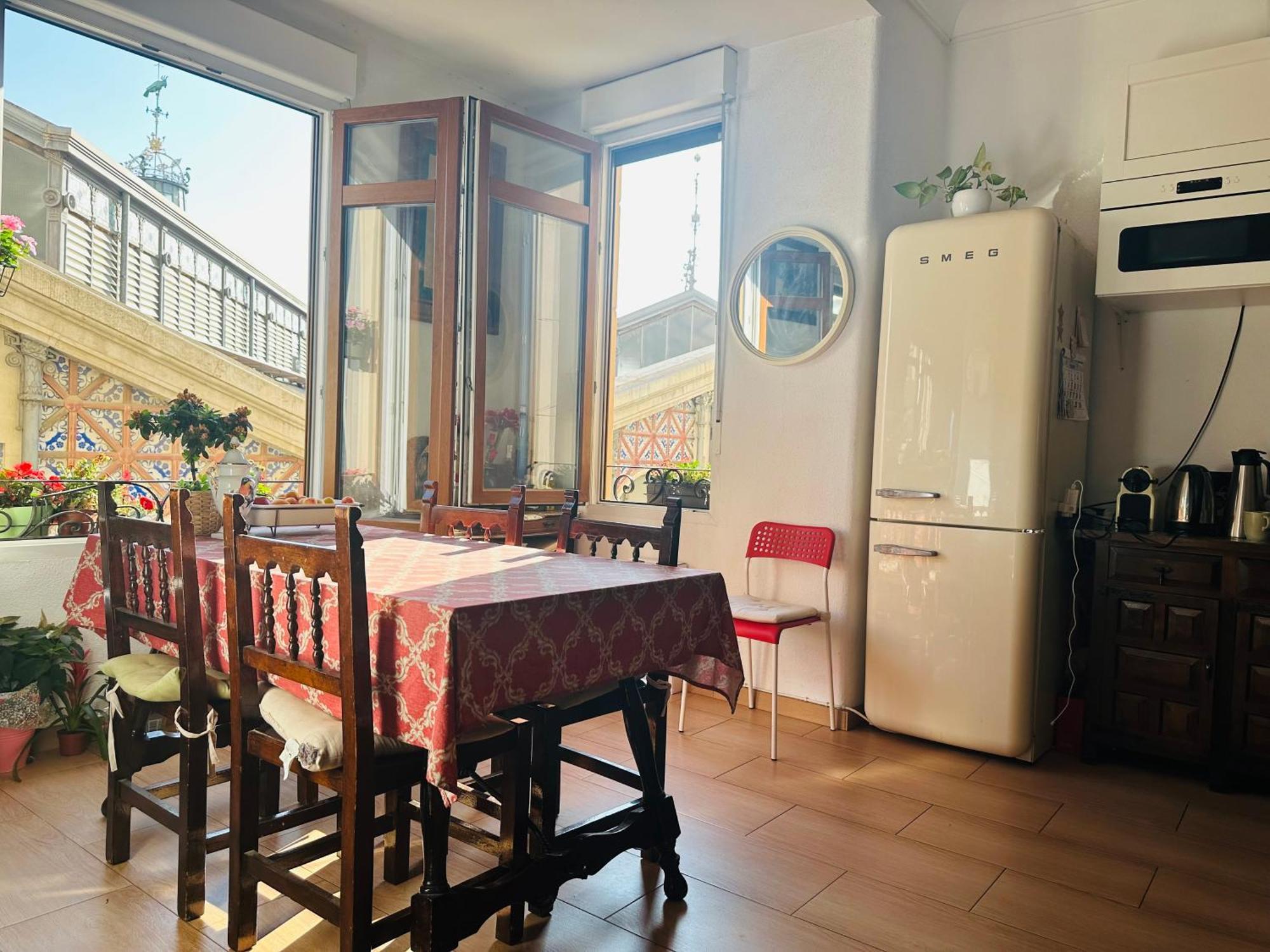 Mirador 5 Del Mercado - Con Bano Privado En El Centro De La Ciudad Vella