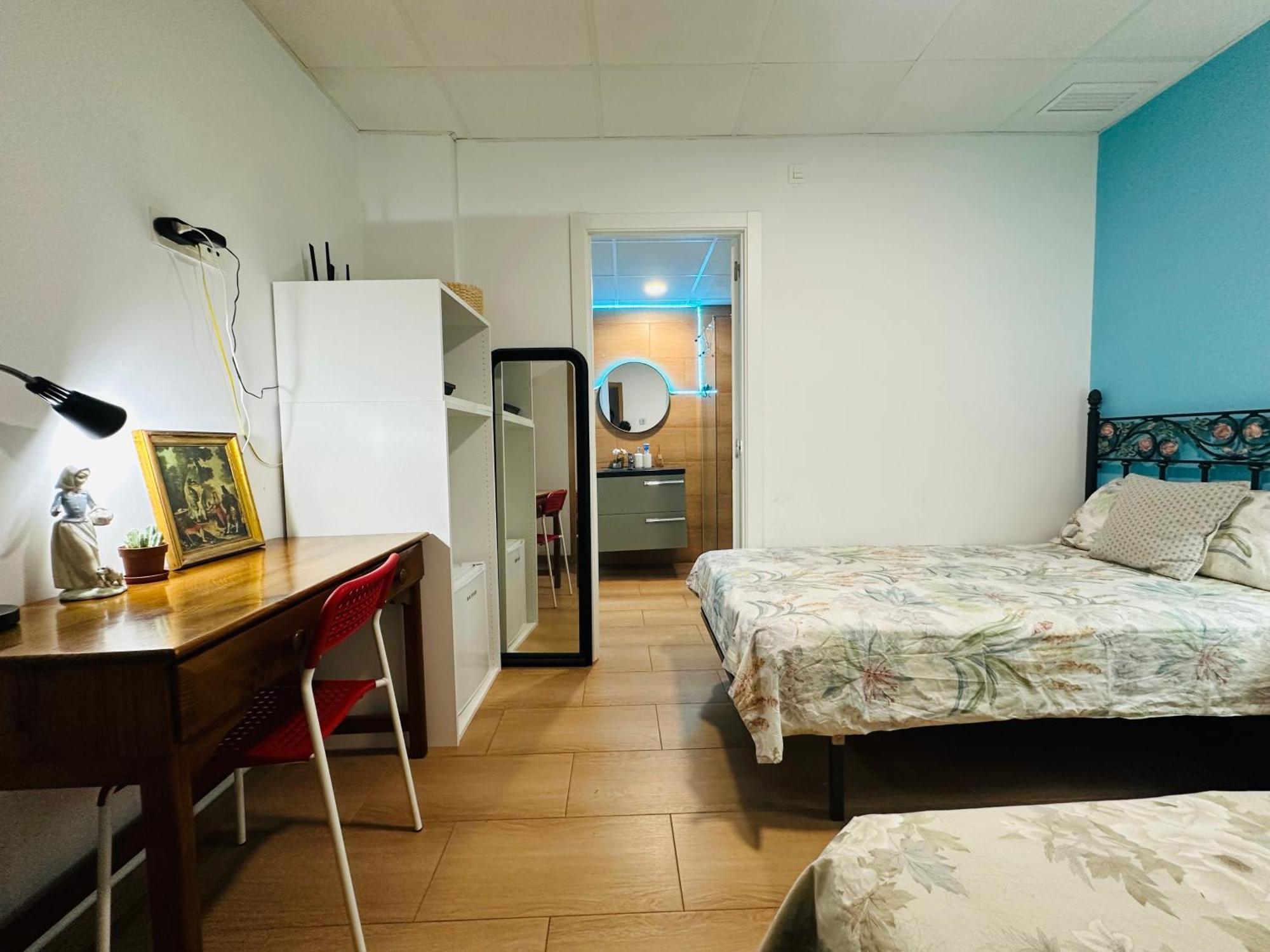 Mirador 5 Del Mercado - Con Bano Privado En El Centro De La Ciudad Vella Valencia