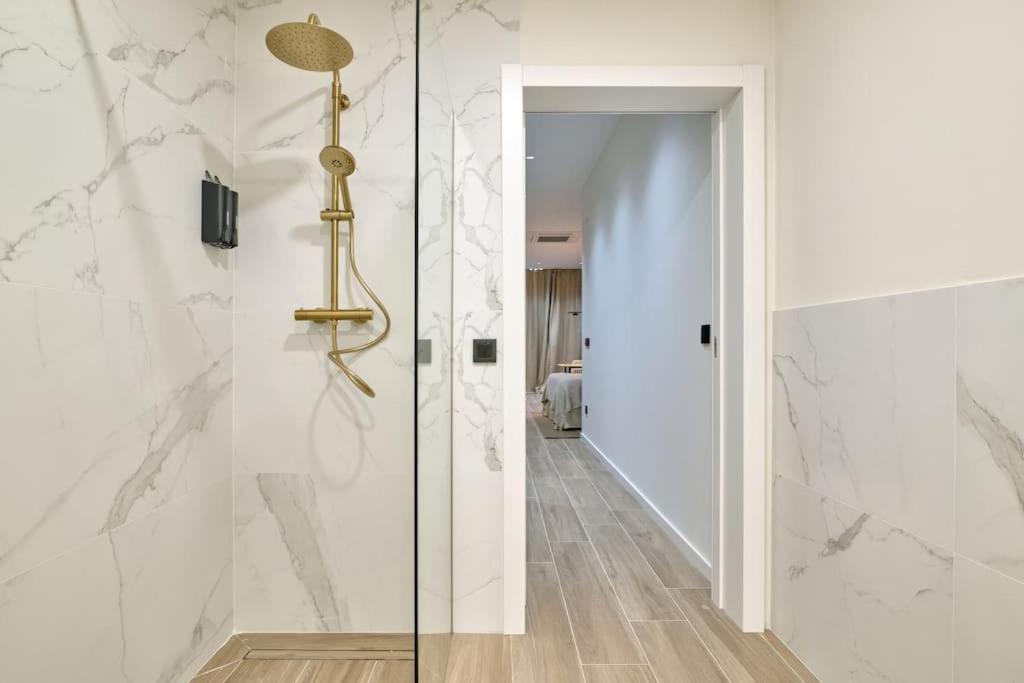 Apartment Romantic N6 Oceanografico By Virkin