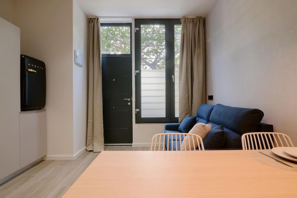 Apartment Romantic N6 Oceanografico By Virkin