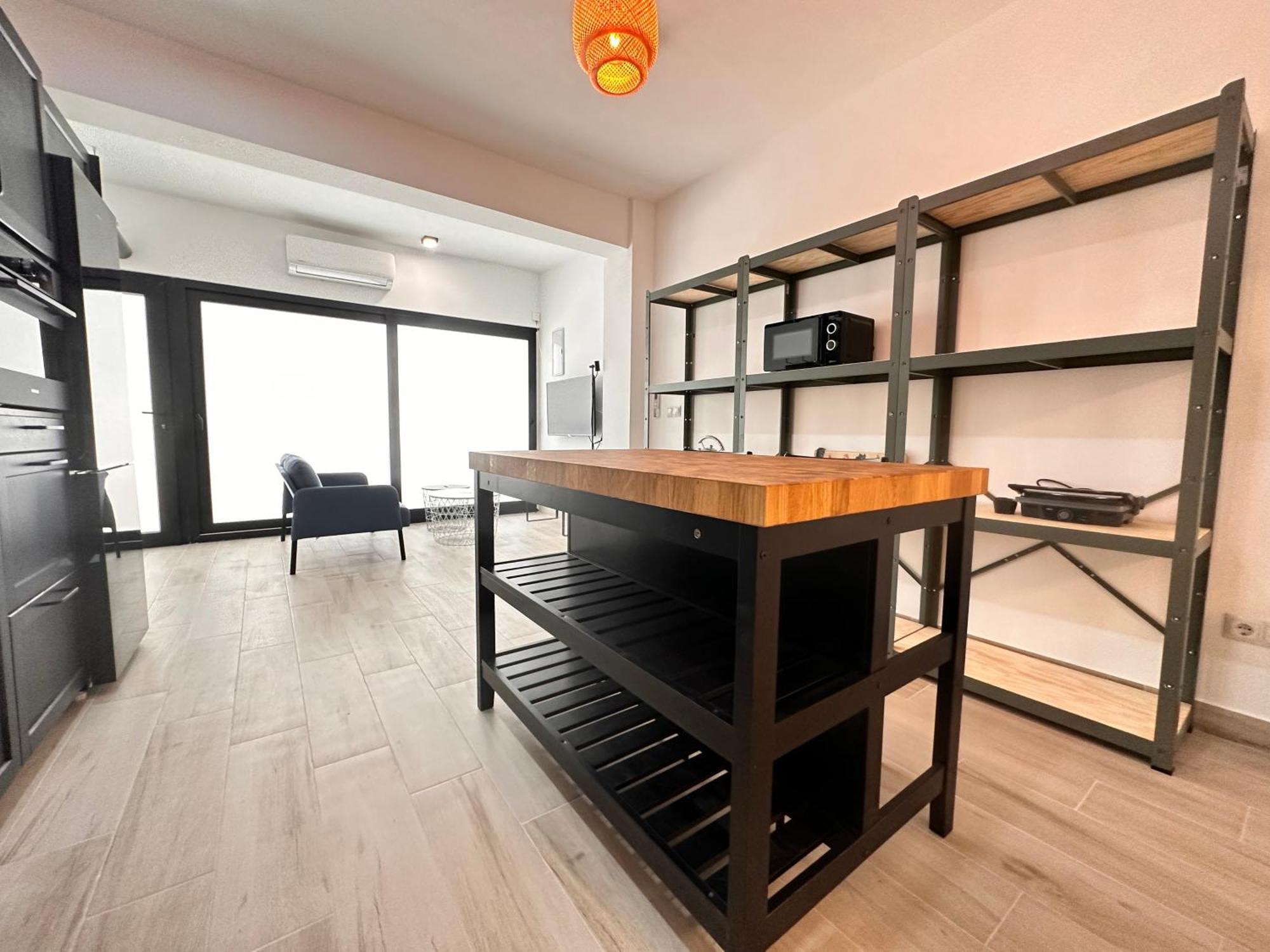Alberola Industrial Style Apartment