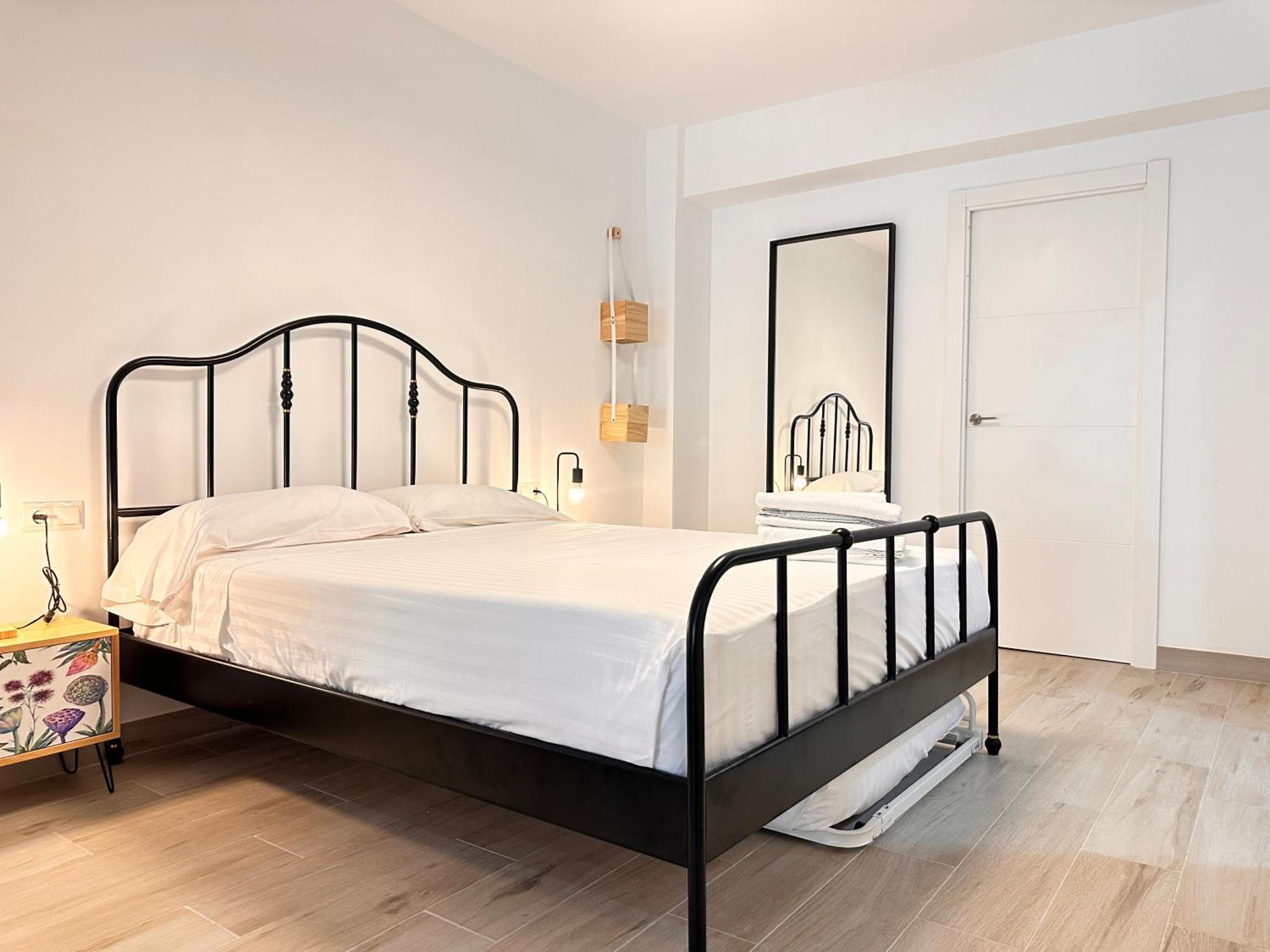 Apartment Alberola Industrial Style