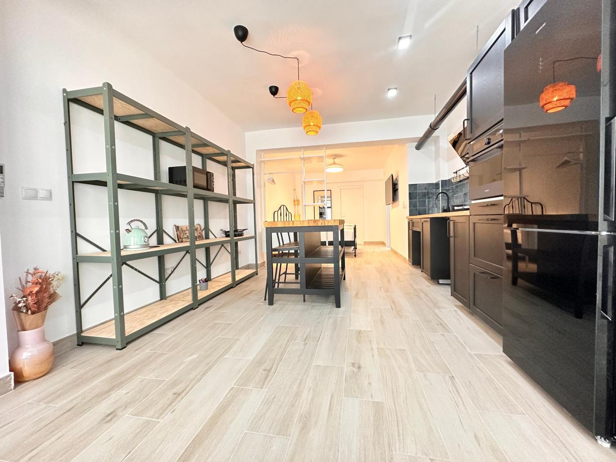 Alberola Industrial Style Apartment Valencia