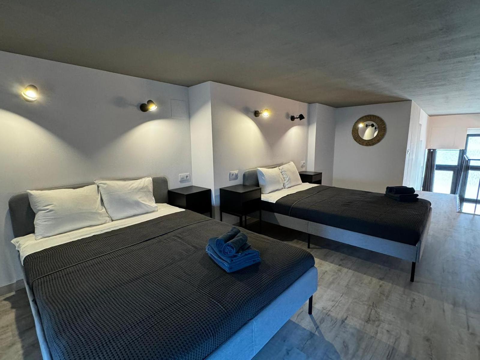 Melia Y Fuster 23c Aparthotel