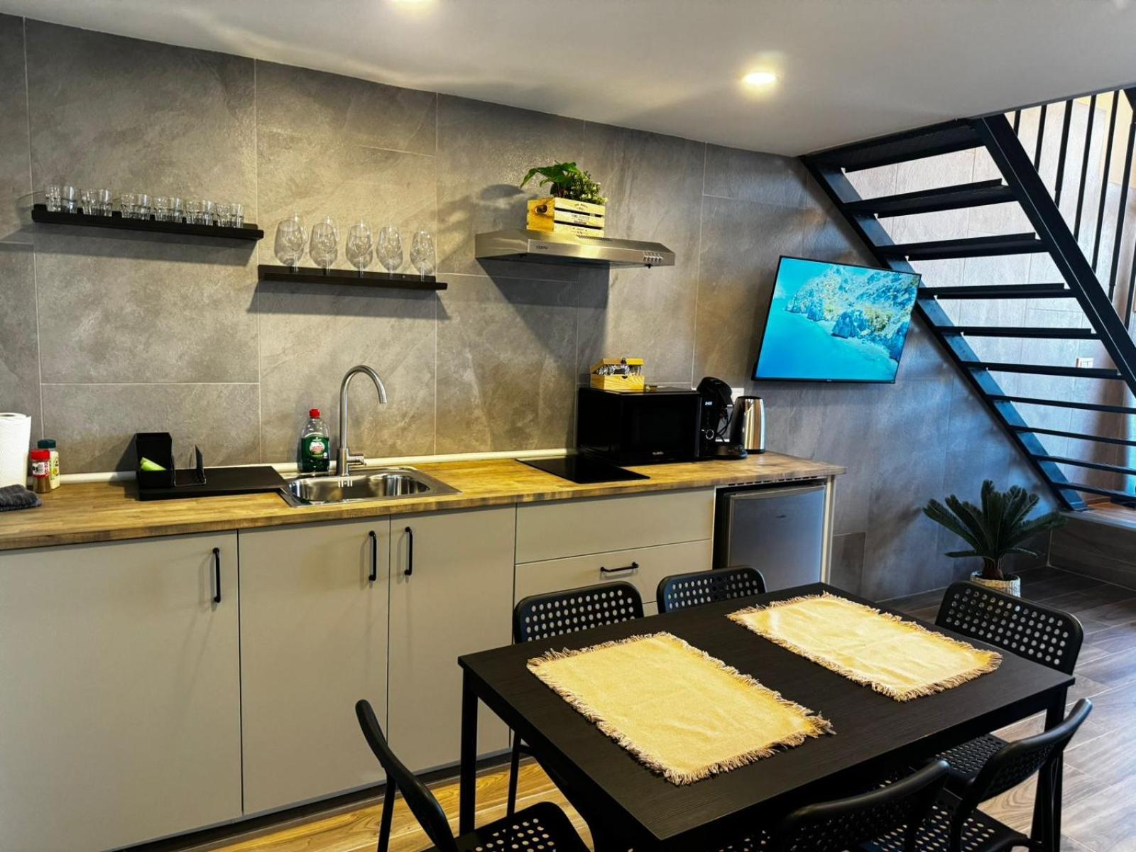 Apartahotel Cervero 24a