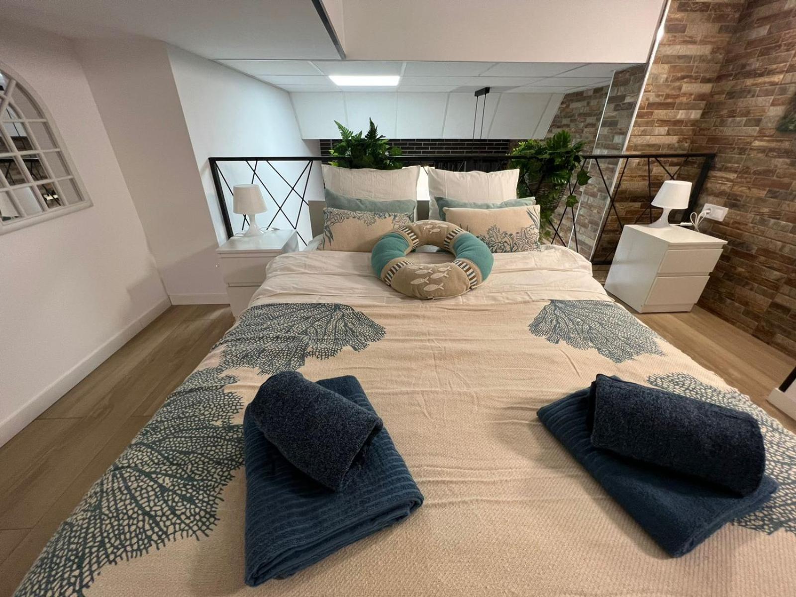 Apartahotel Cervero 24a *