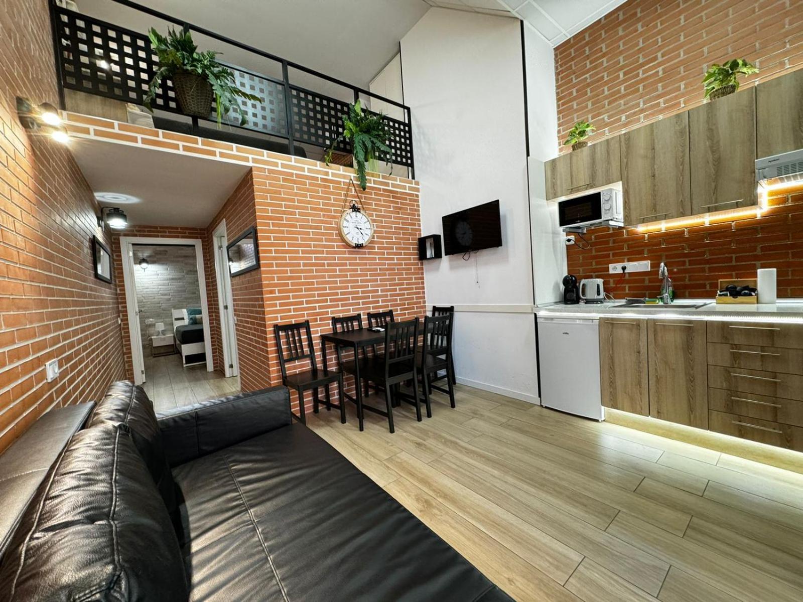 Apartahotel Cervero 24a *