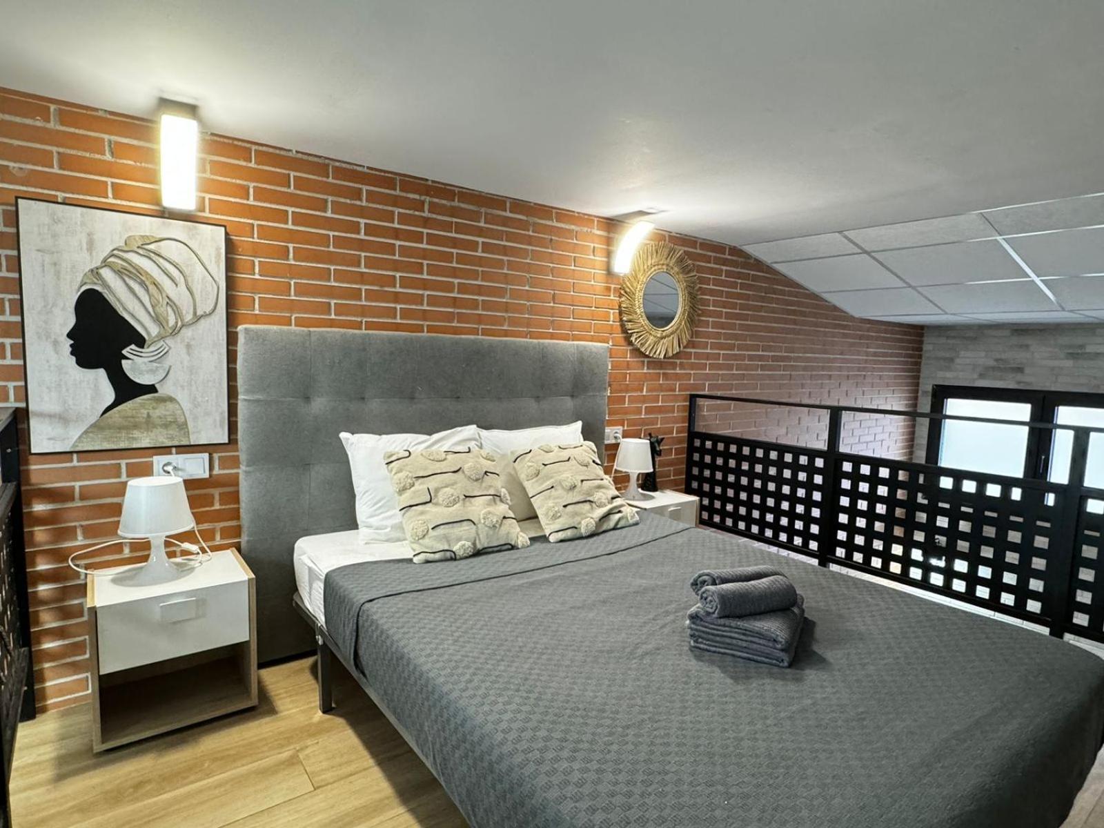 Apartahotel Cervero 24a *