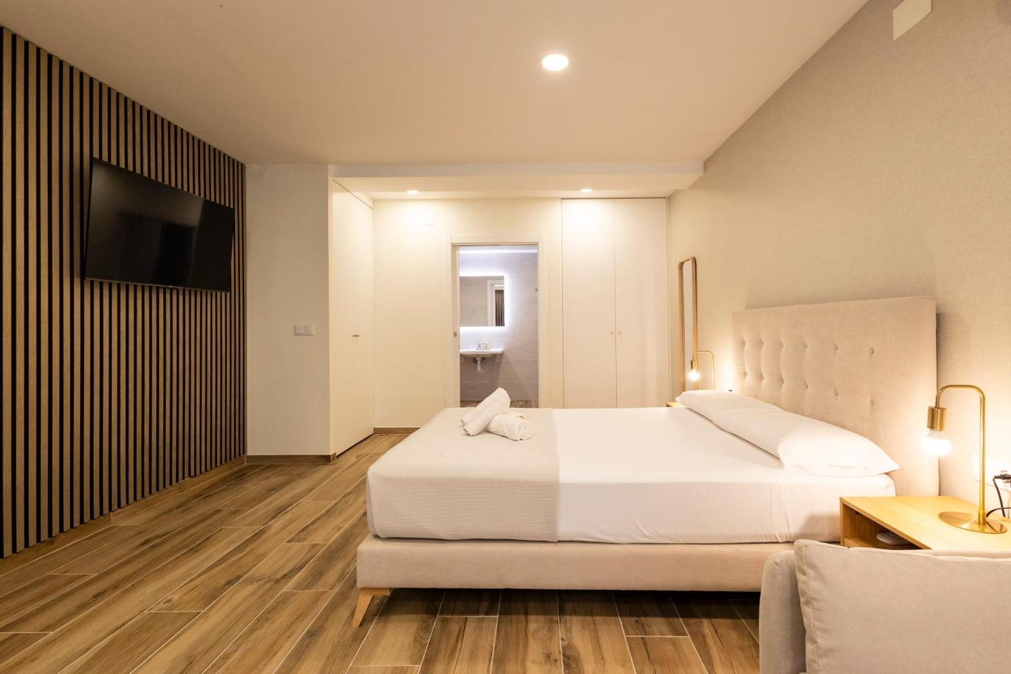 Cortes By Concept Flats Apartment