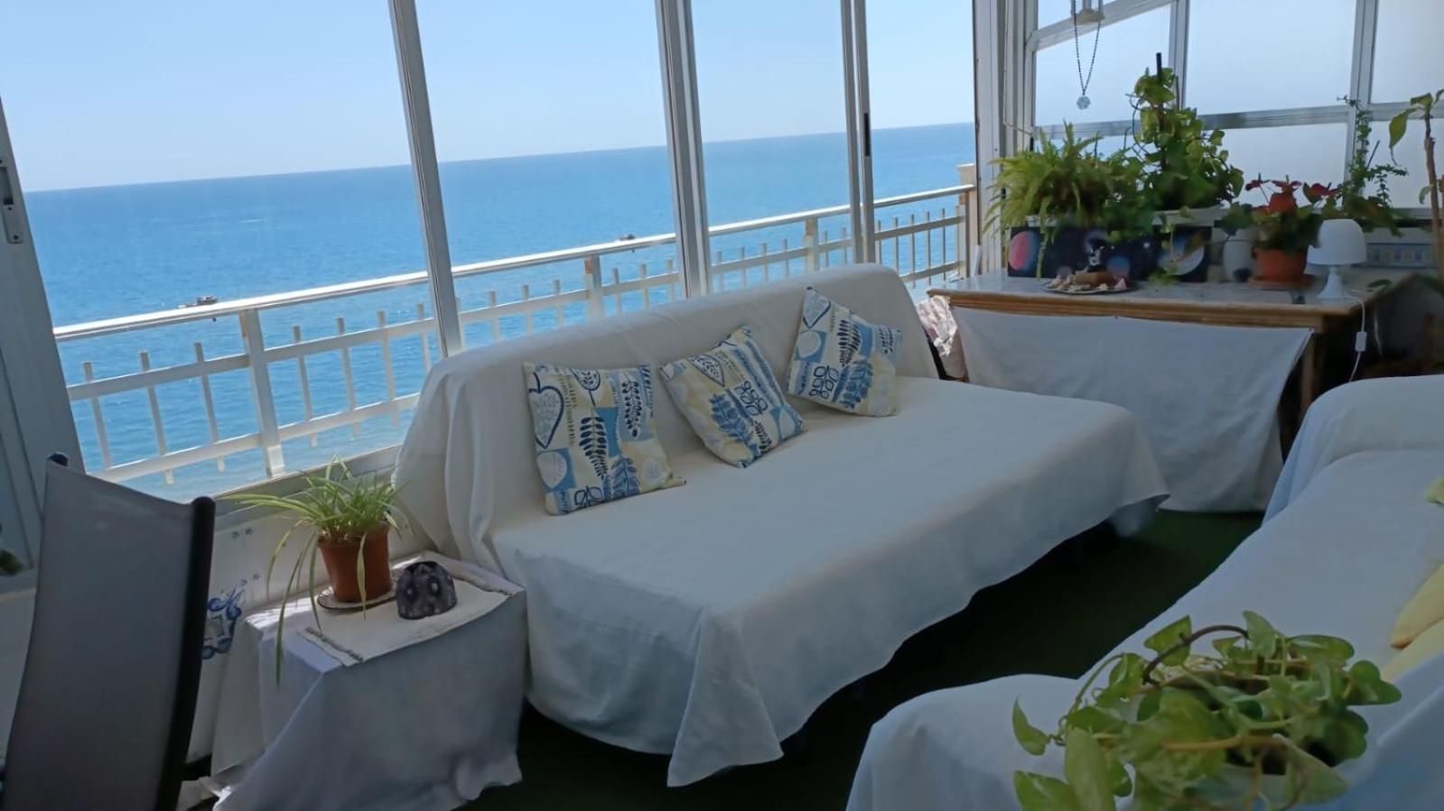Hospedagem domiciliar Blue Double Private At Front - Doble En La Playa Valência