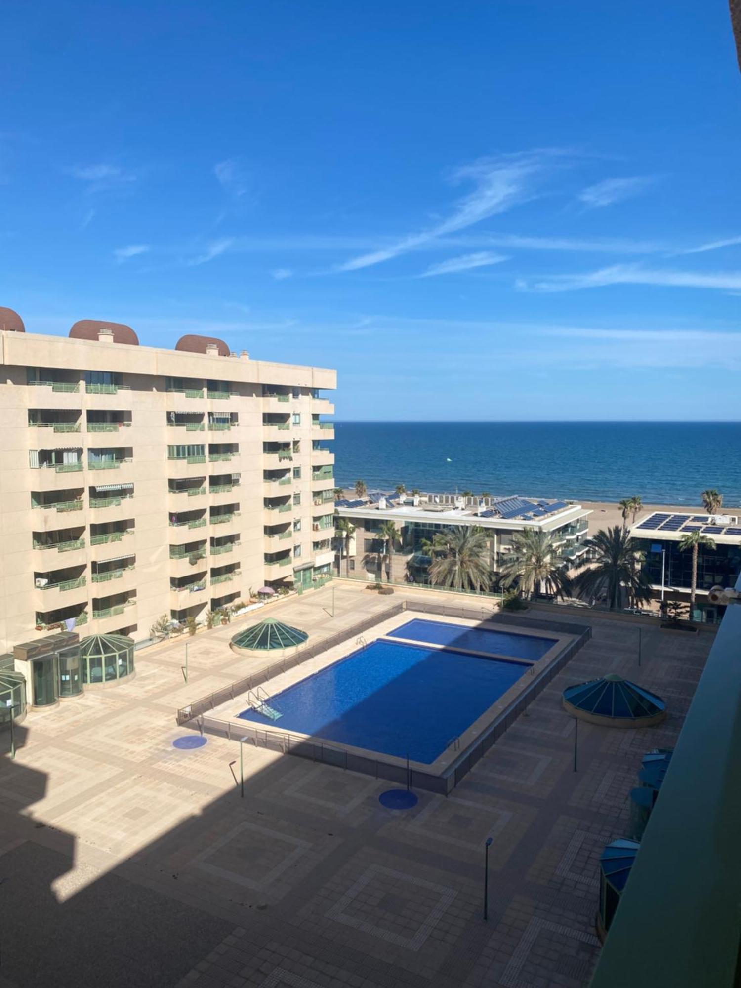 Frente Al Mar En Playa Patacona Valência