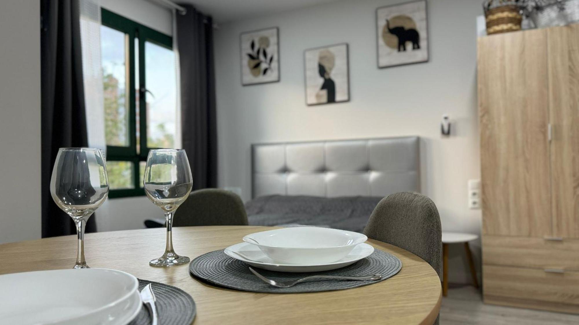 Apartment Versus Near Of Arts Iii *