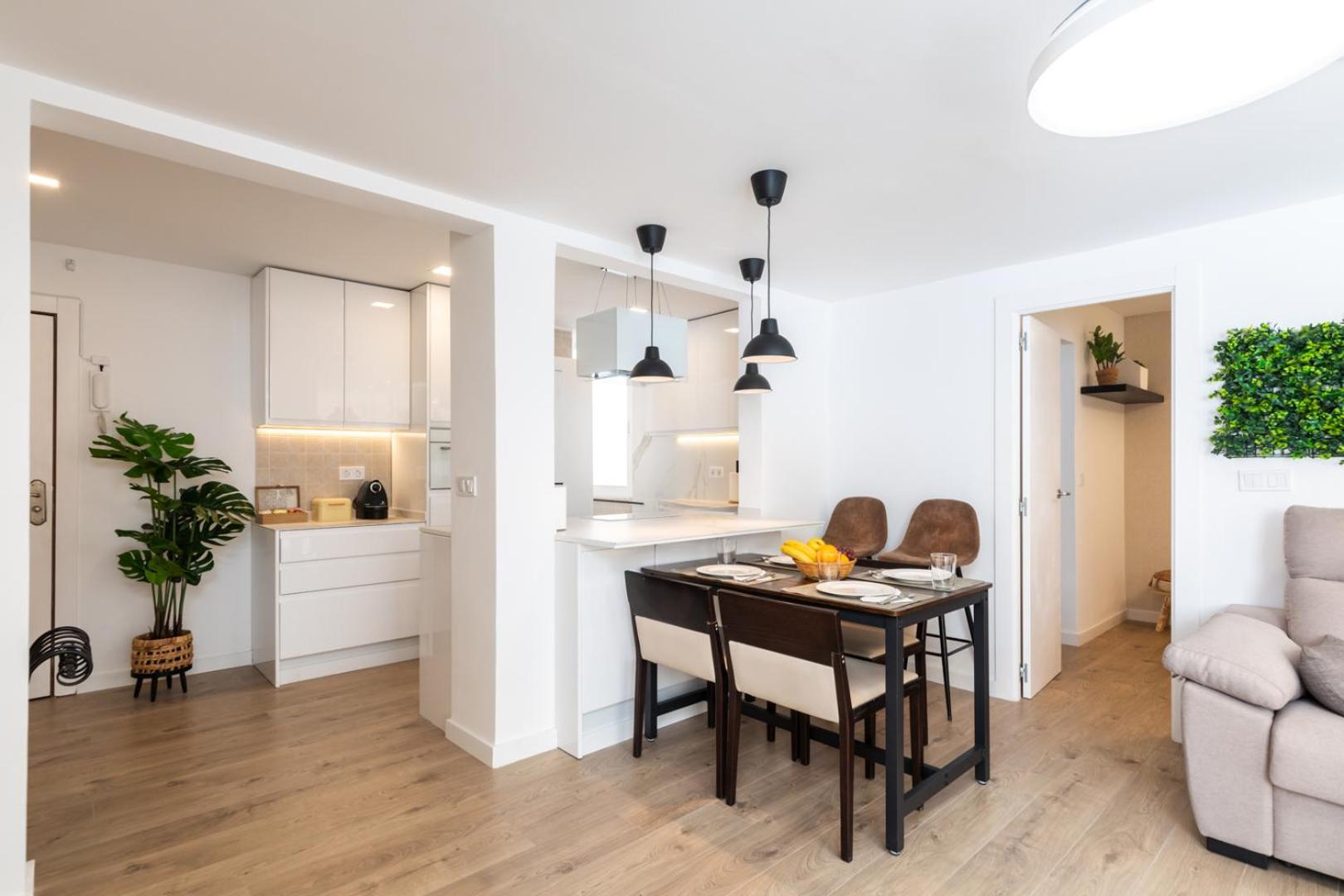 Urbannest Apartment *