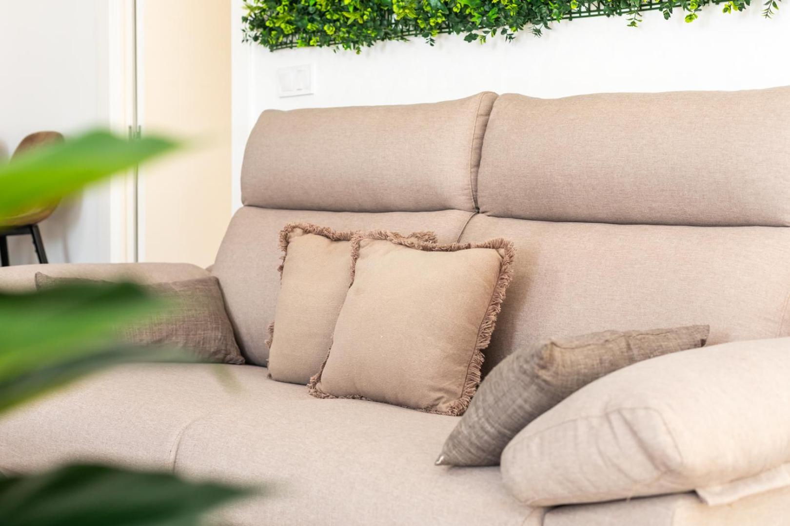 Urbannest Apartment *