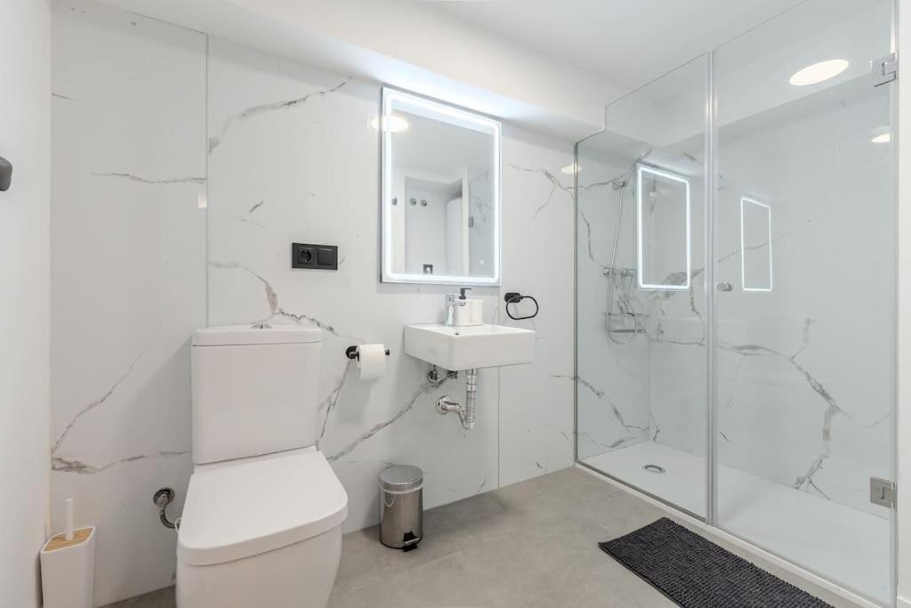 La Mediterranea - Housevanlive Apartment